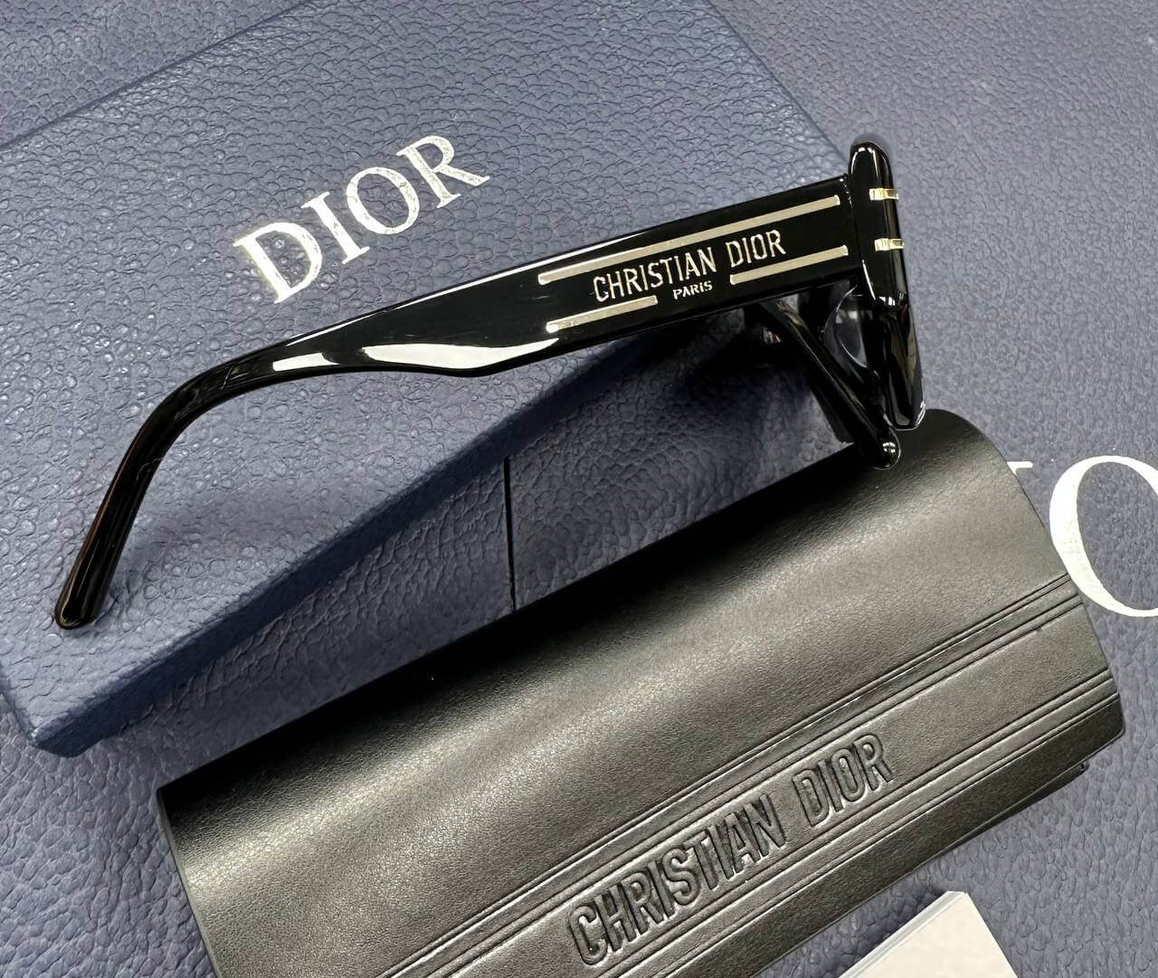 DIORSIGNATURE B1U Black Butterfly Sunglasses