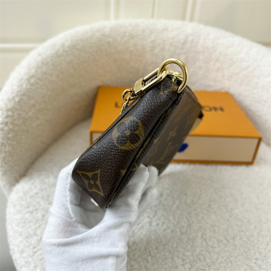 LV Mini Pochette Accessoires in Monogram Canvas GHW