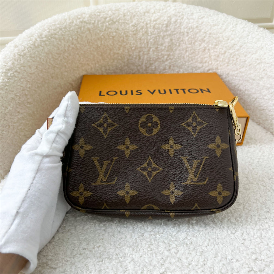 LV Mini Pochette Accessoires in Monogram Canvas GHW