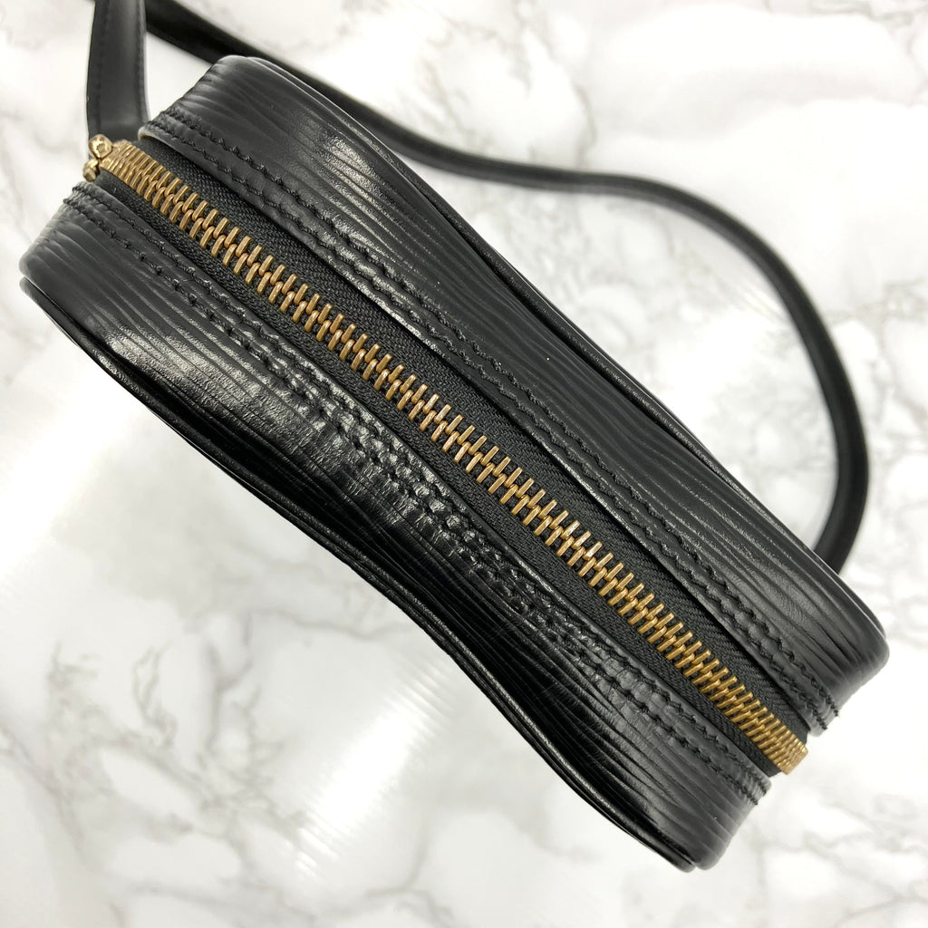 LOUIS VUITTON Epi Danube shoulder bag