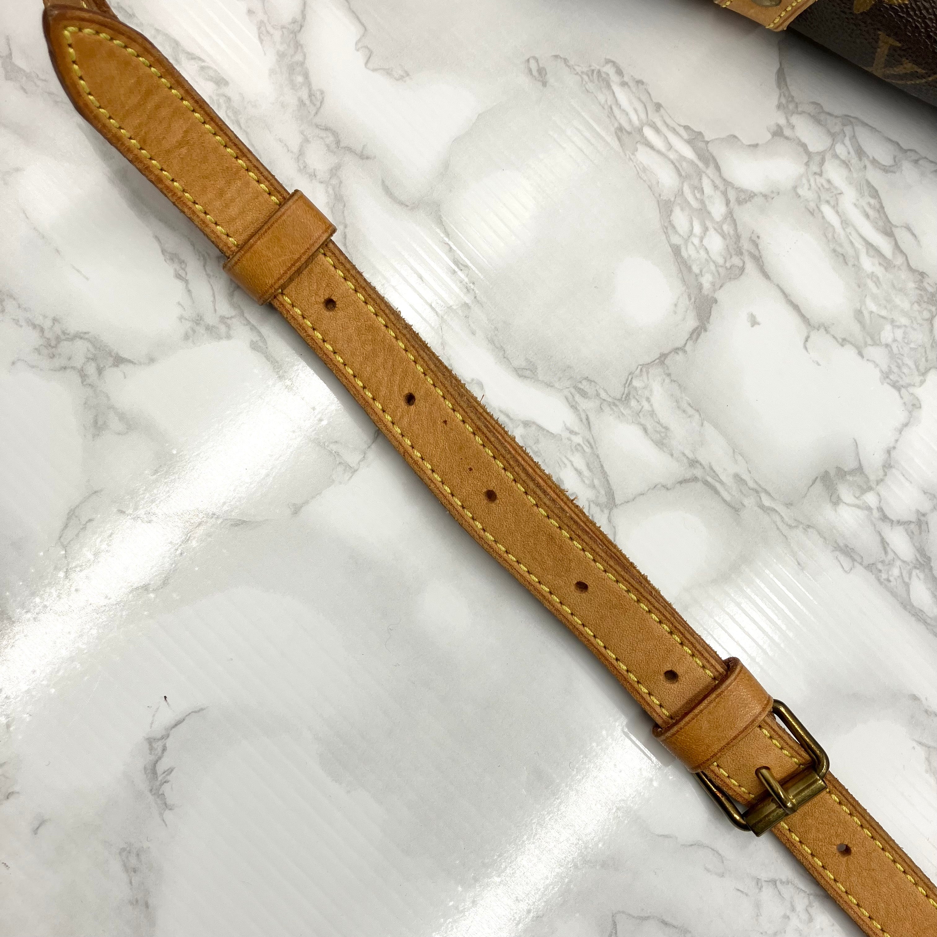 LOUIS VUITTON Monogram Saumur shoulder bag