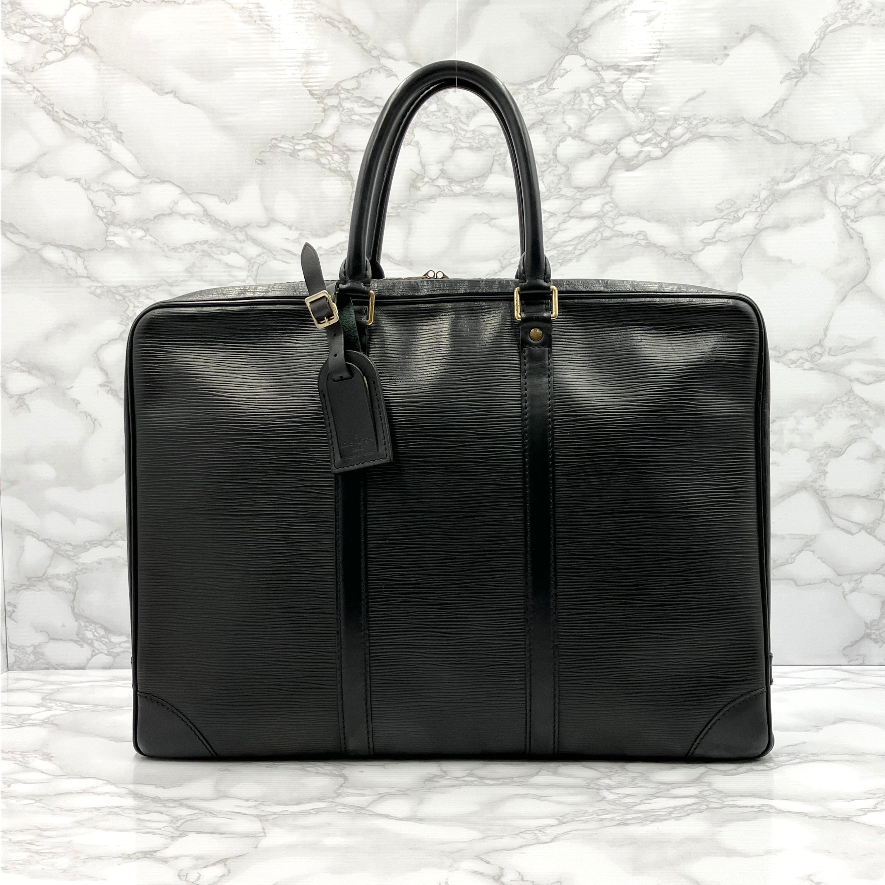 LOUIS VUITTON Epi Porte de Gumain
