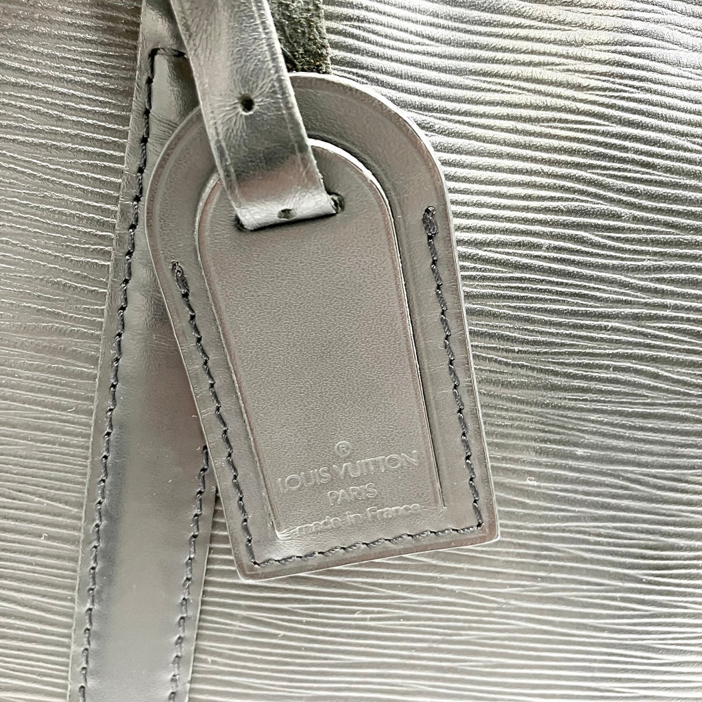LOUIS VUITTON Epi Porte de Gumain