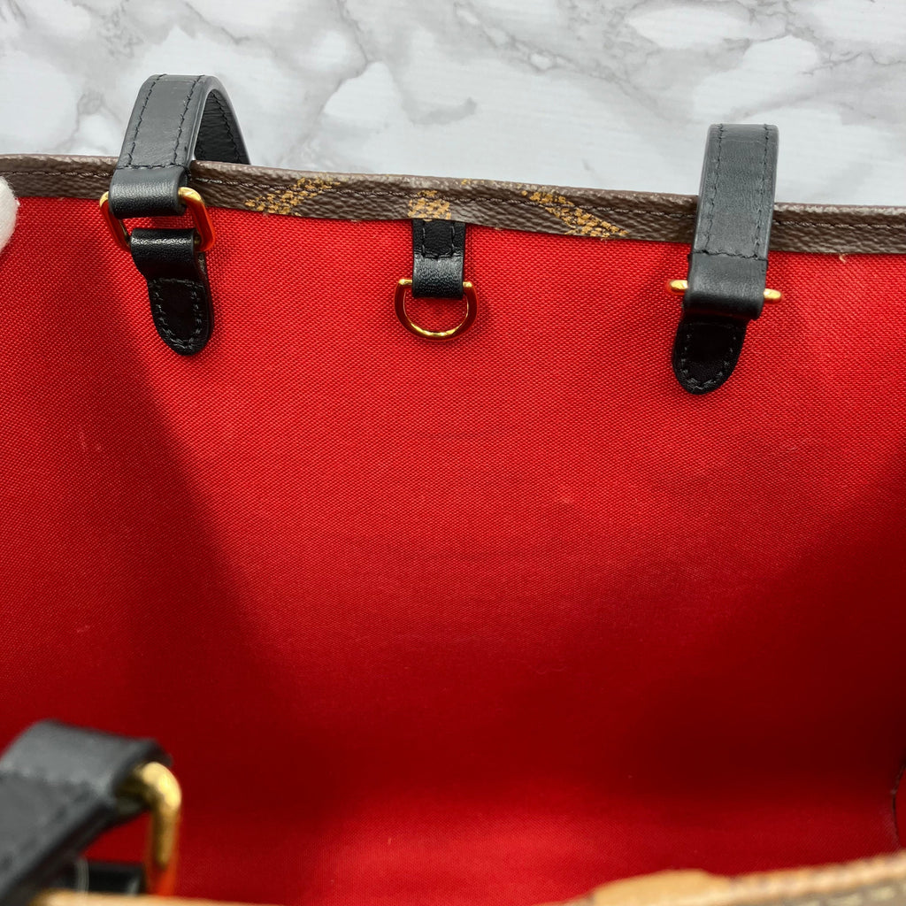 LOUIS VUITTON On The Go MM Monogram Giant Reverse