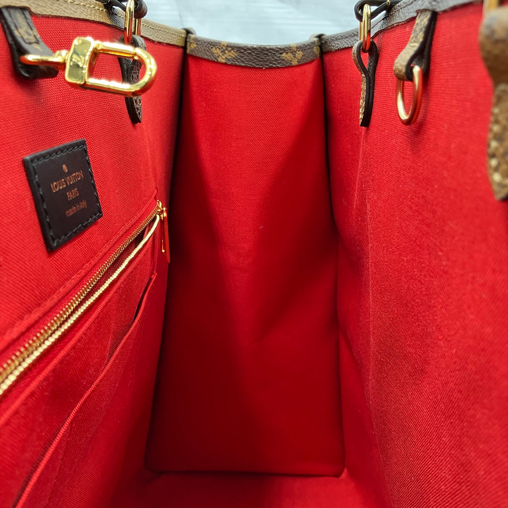 LOUIS VUITTON On The Go GM Monogram Giant Reverse