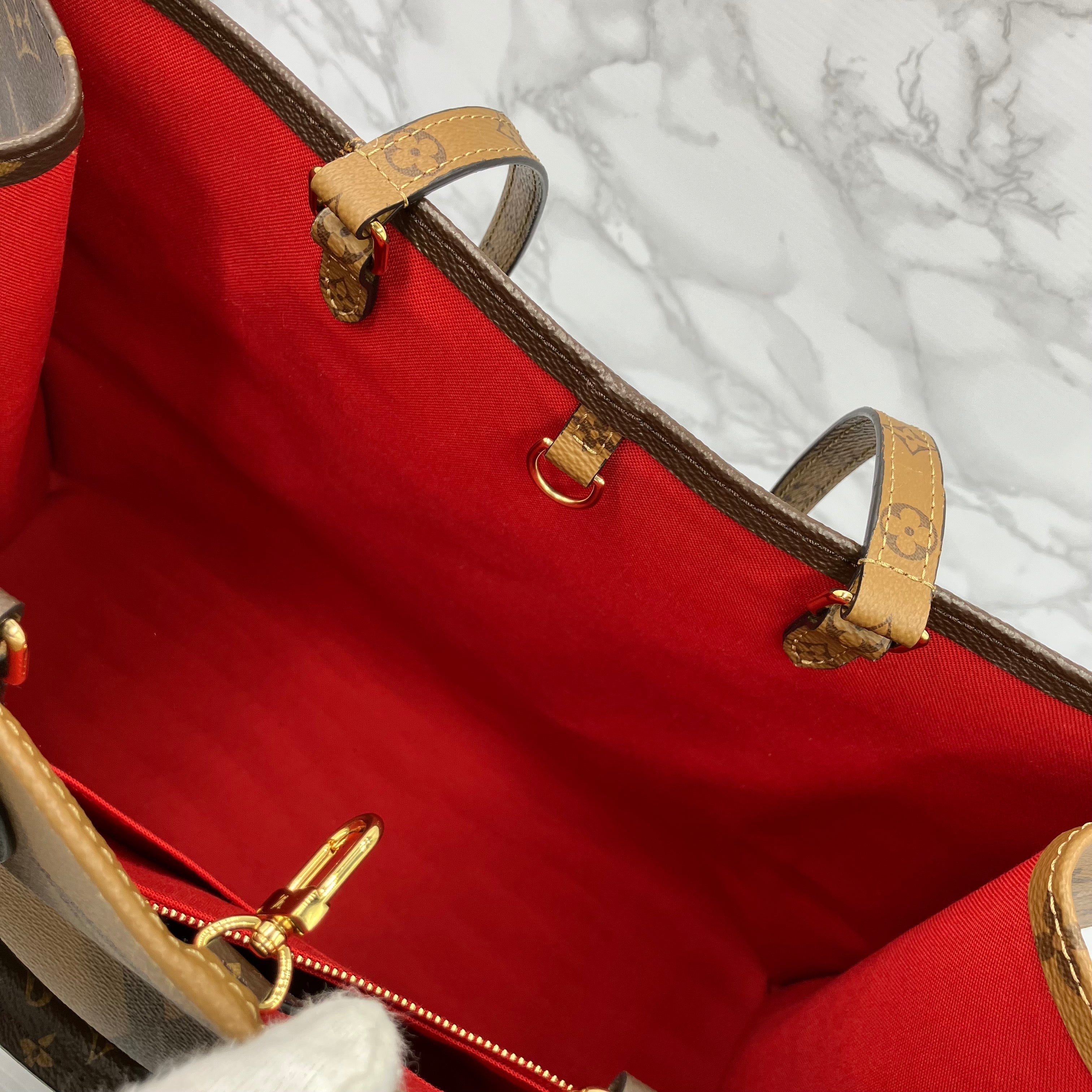 LOUIS VUITTON On The Go GM Monogram Giant Reverse