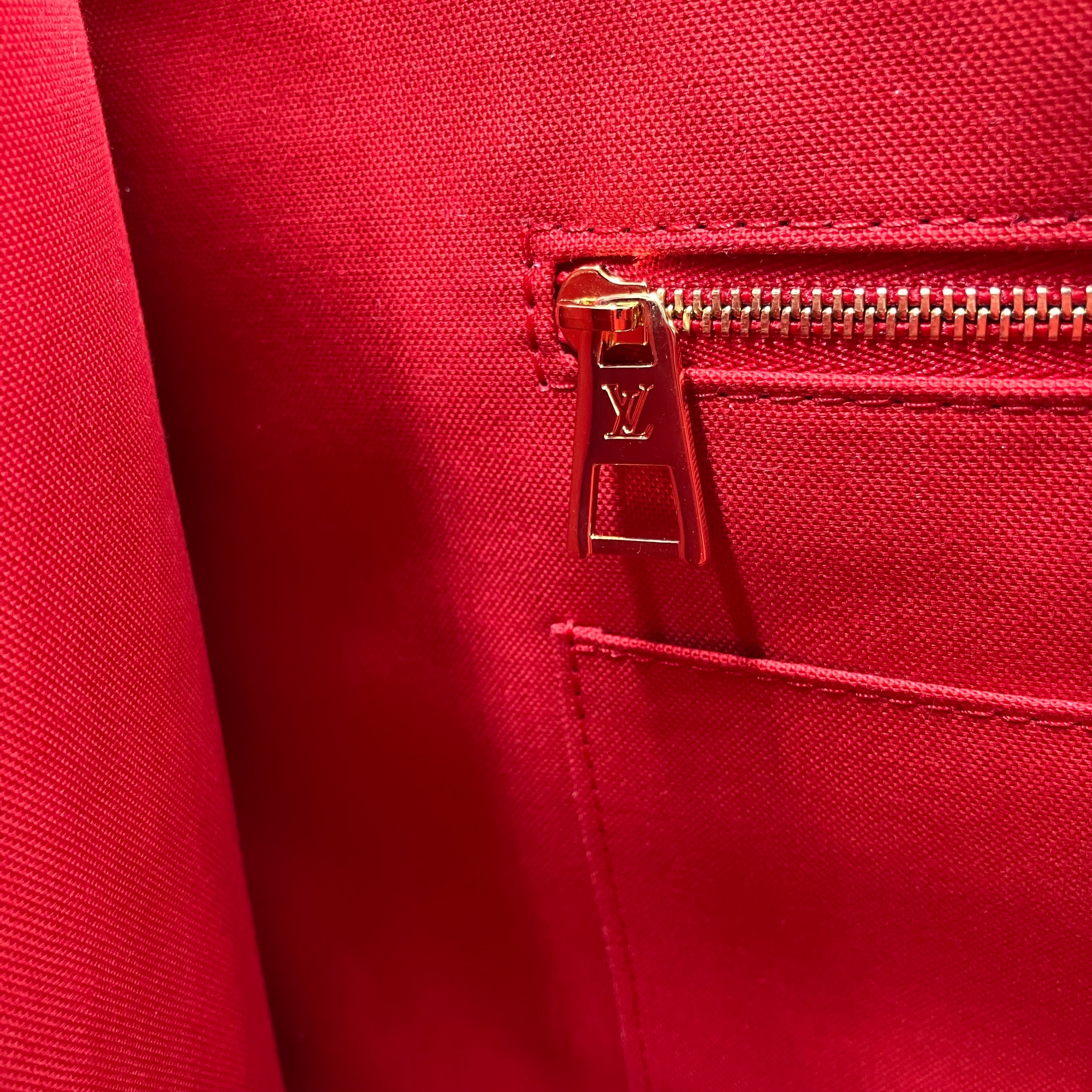 LOUIS VUITTON On The Go GM Monogram Giant Reverse