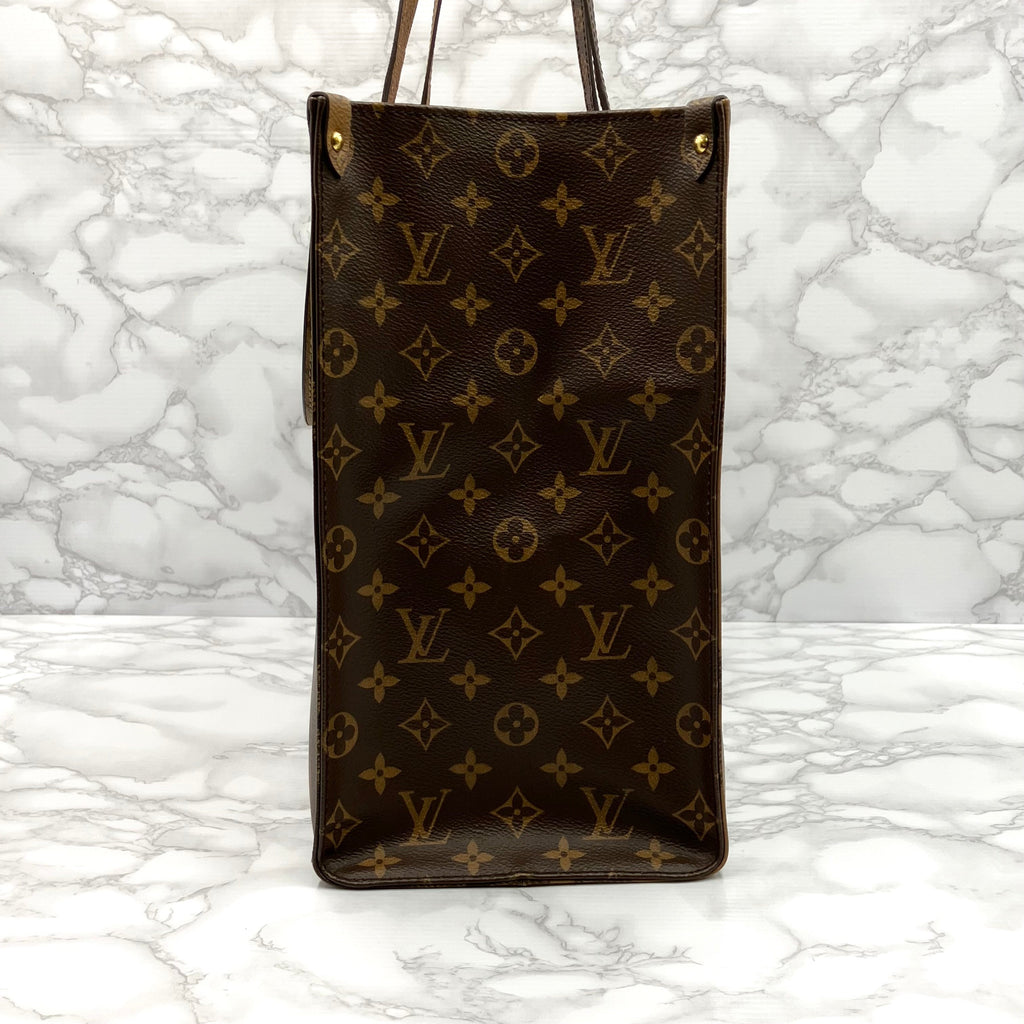 LOUIS VUITTON On The Go GM Monogram Giant Reverse