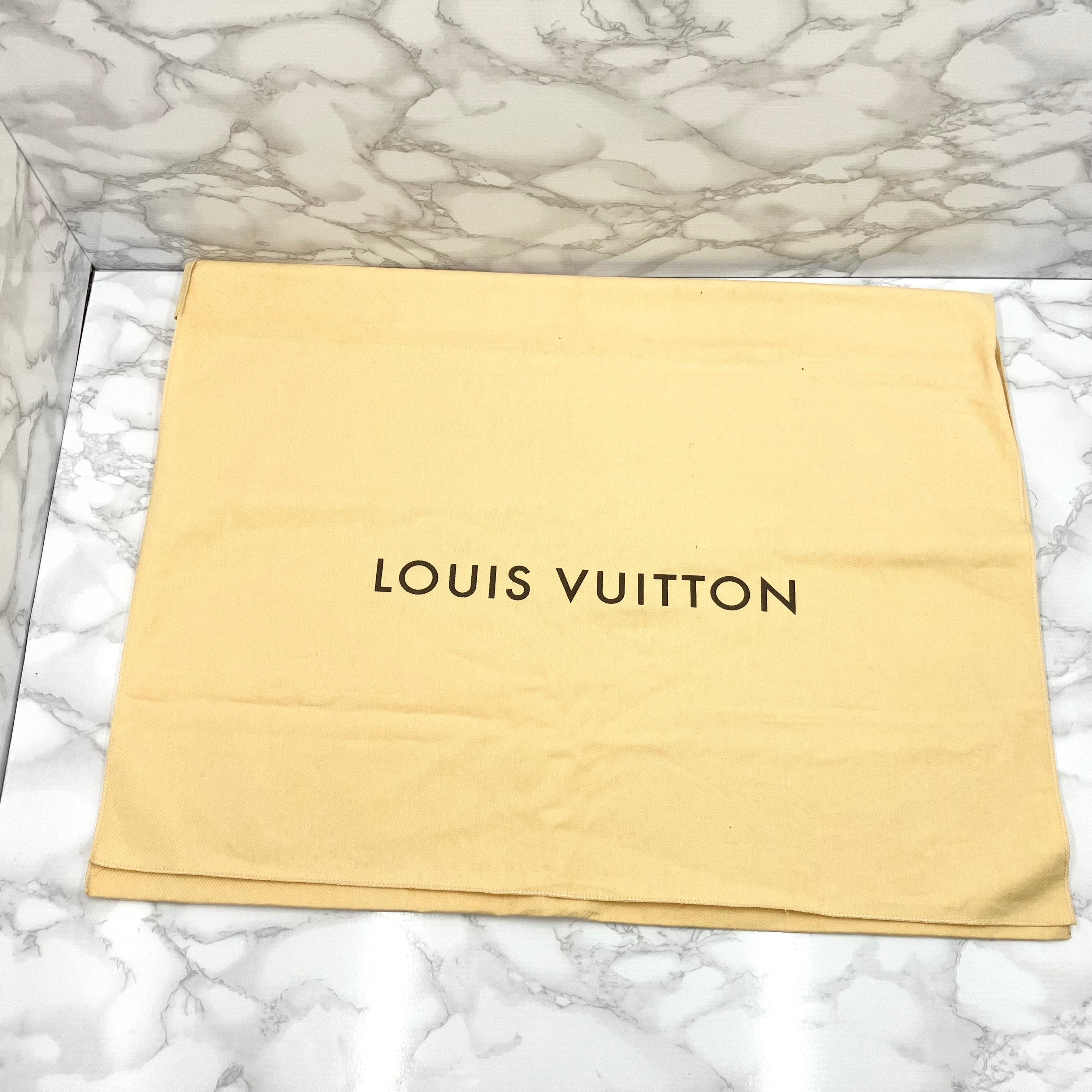 LOUIS VUITTON On The Go GM Monogram Giant Reverse