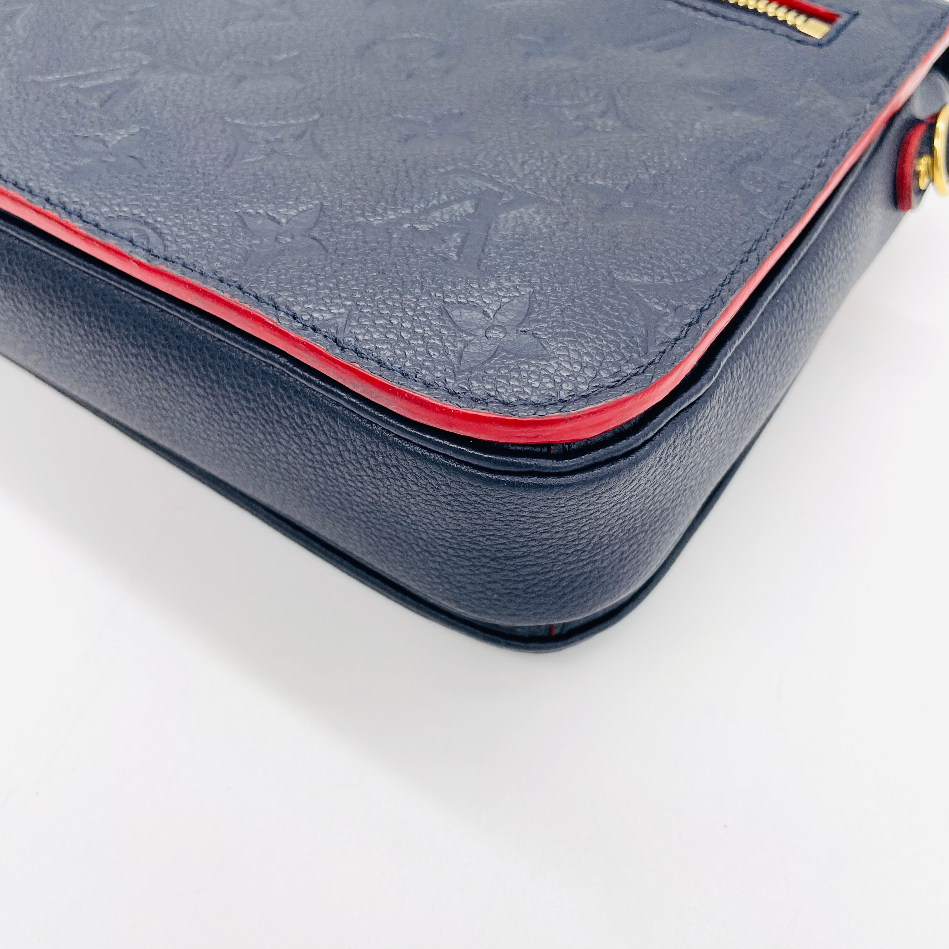 LOUIS VUITTON Amplant Metis