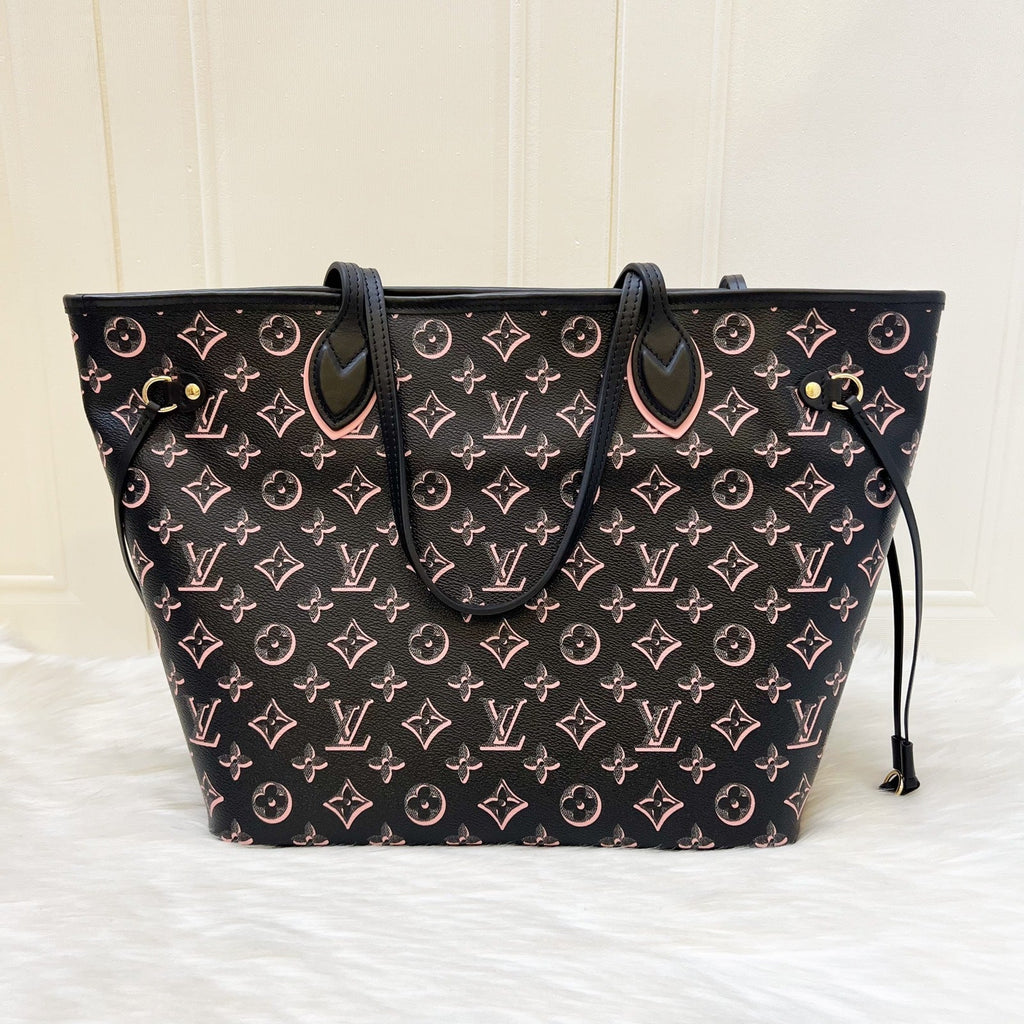 Louis Vuitton LV Fall For You Neverfull MM in Black Monogram Canvas and GHW (Model: M46137)