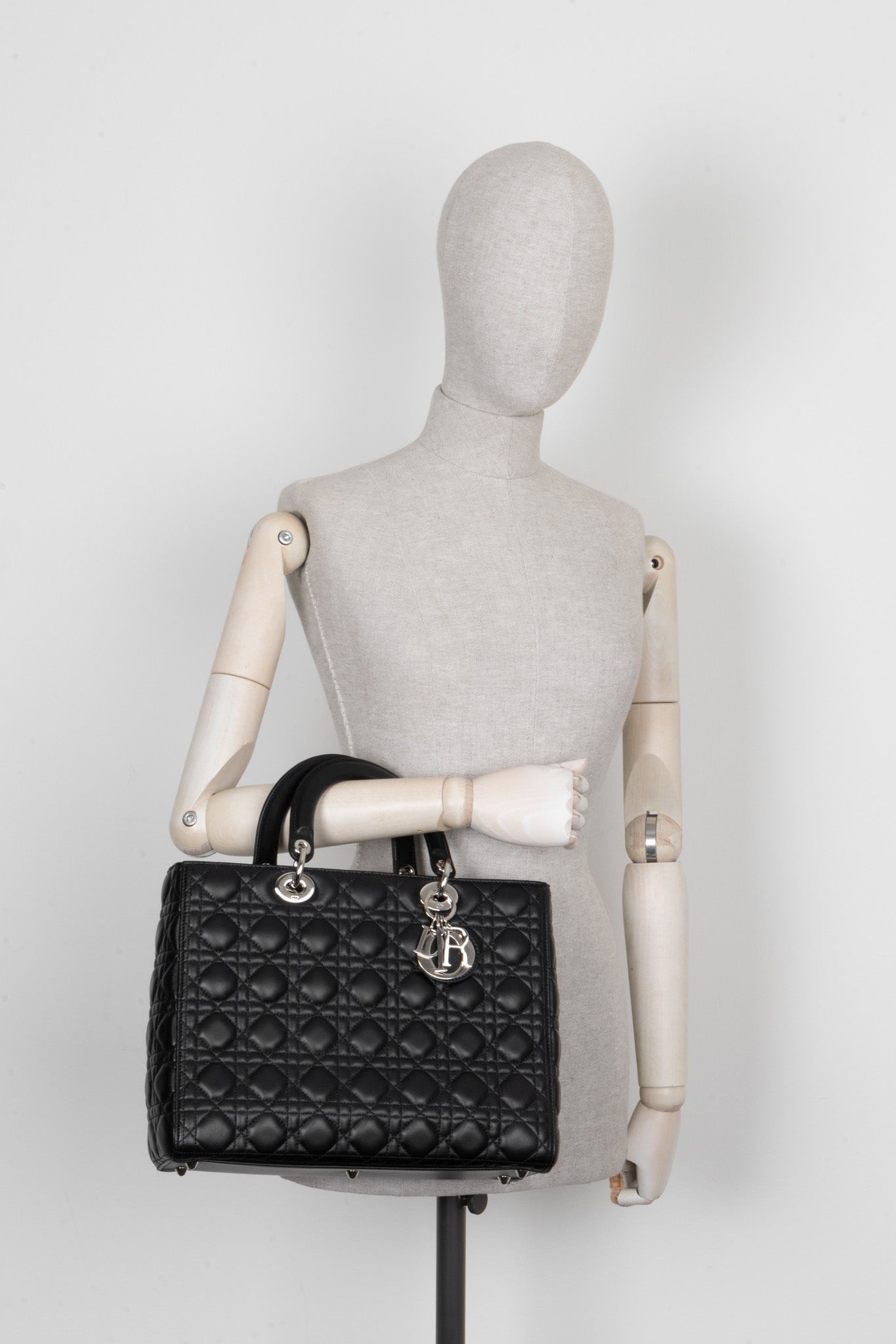 CHRISTIAN DIOR Lady Dior Large Black Cannage