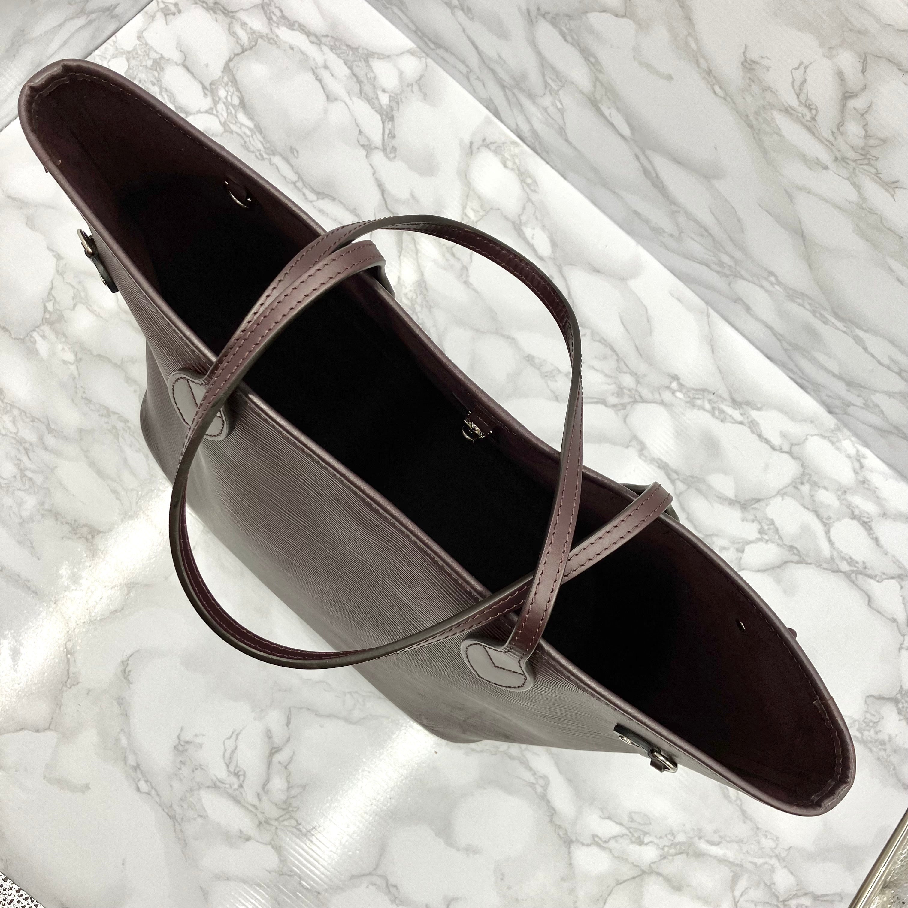 LOUIS VUITTON Epi Neverfull MM fuchsia