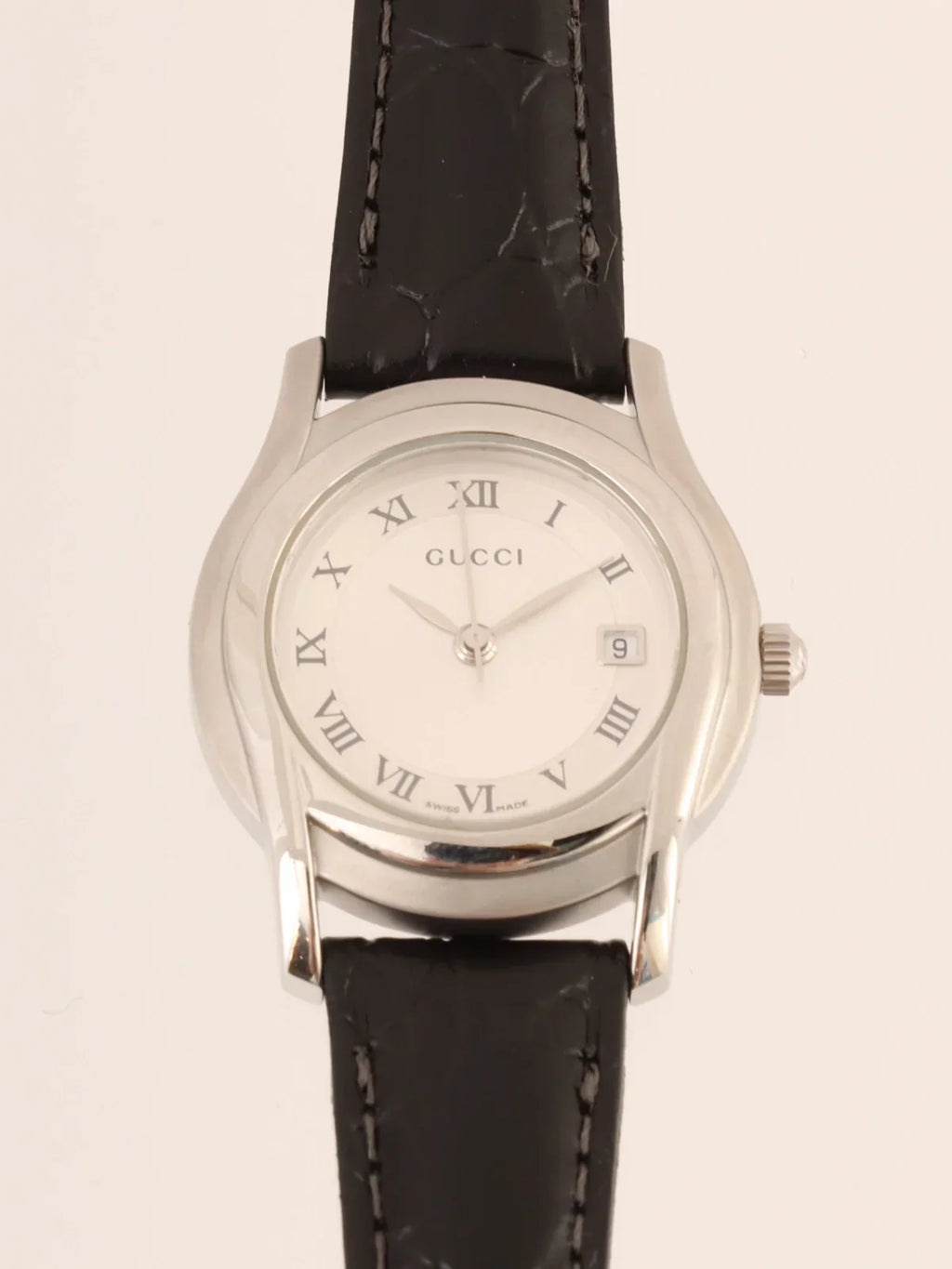 GUCCI Round Logo Face Watch Silver/Black
