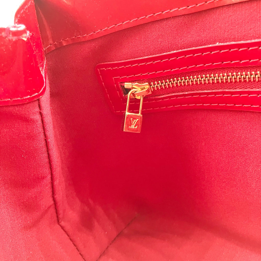 LOUIS VUITTON Vernis Wilsher PM