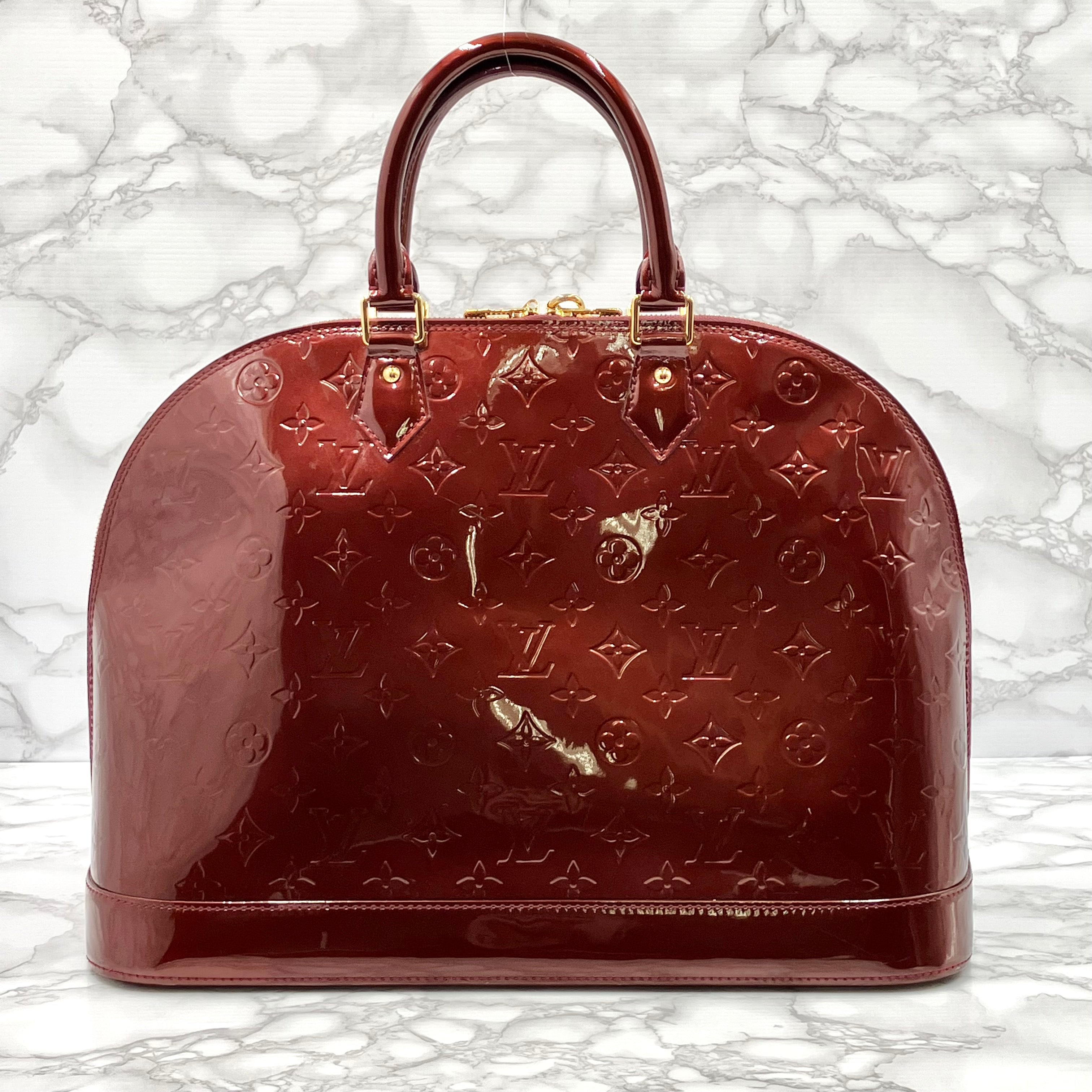 LOUIS VUITTON Vernis Alma MM