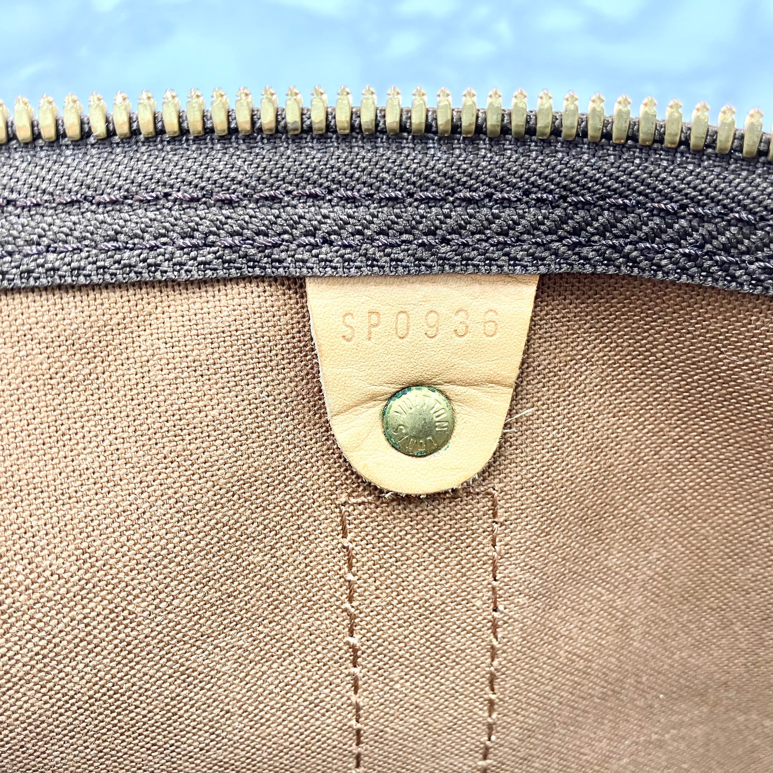 LOUIS VUITTON Monogram Keepall 55