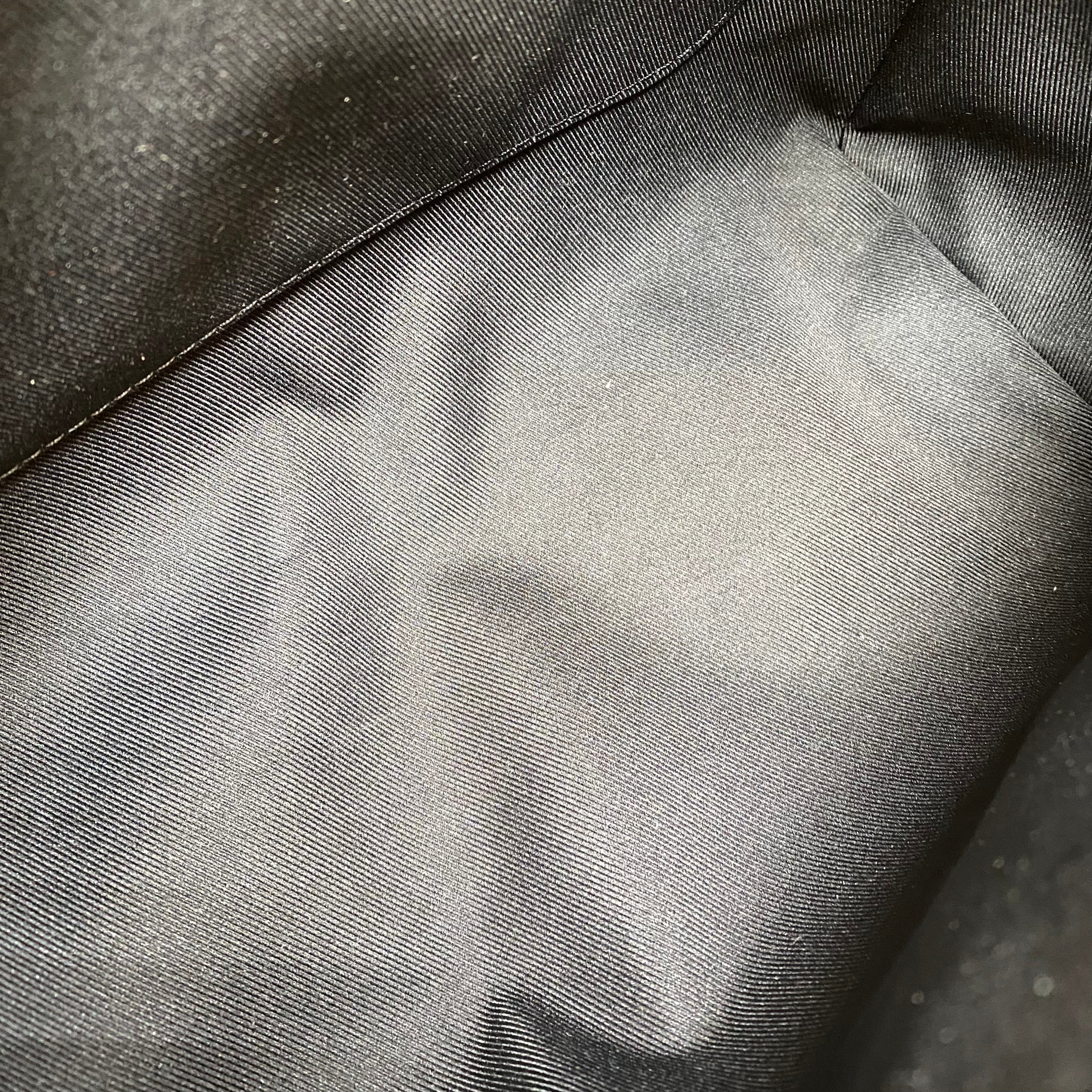 LOUIS VUITTON Keepall 25 Bandouliere Taurillon Black