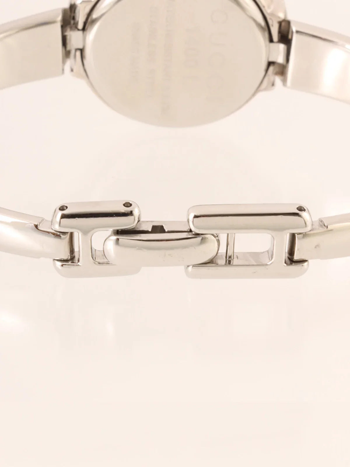 GUCCI Round Face Bangle Watch Silver