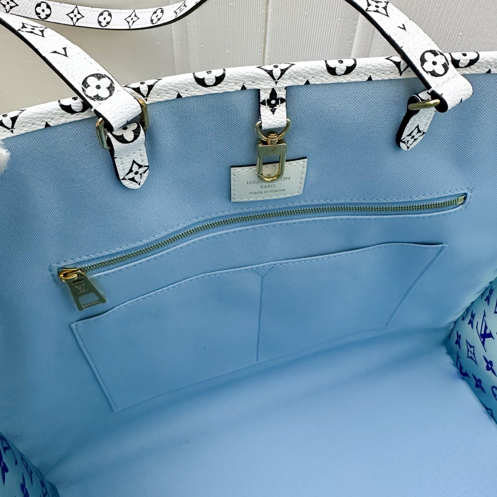 LV Onthego GM in Giant Hawaii Blue Monogram Canvas GHW