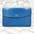 LOUIS VUITTON Epi clutch bag