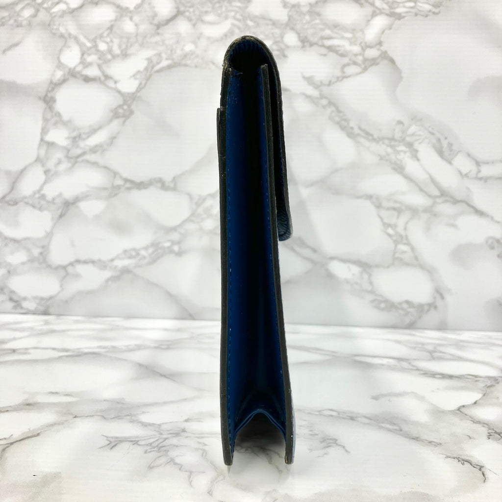 LOUIS VUITTON Epi clutch bag