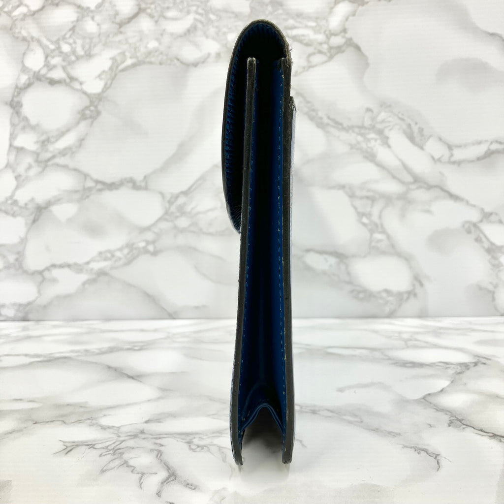 LOUIS VUITTON Epi clutch bag