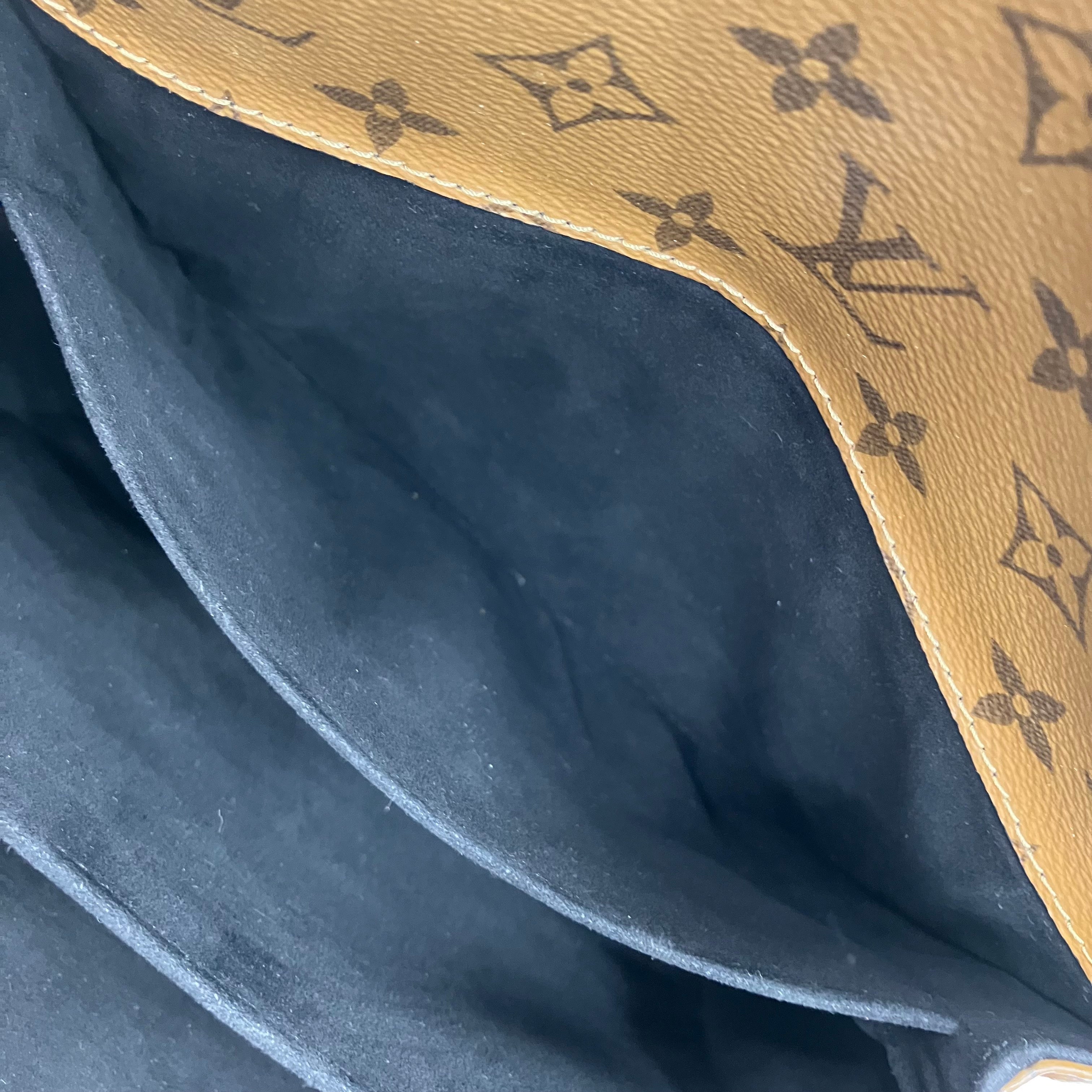 LOUIS VUITTON Monogram Reverse Metis