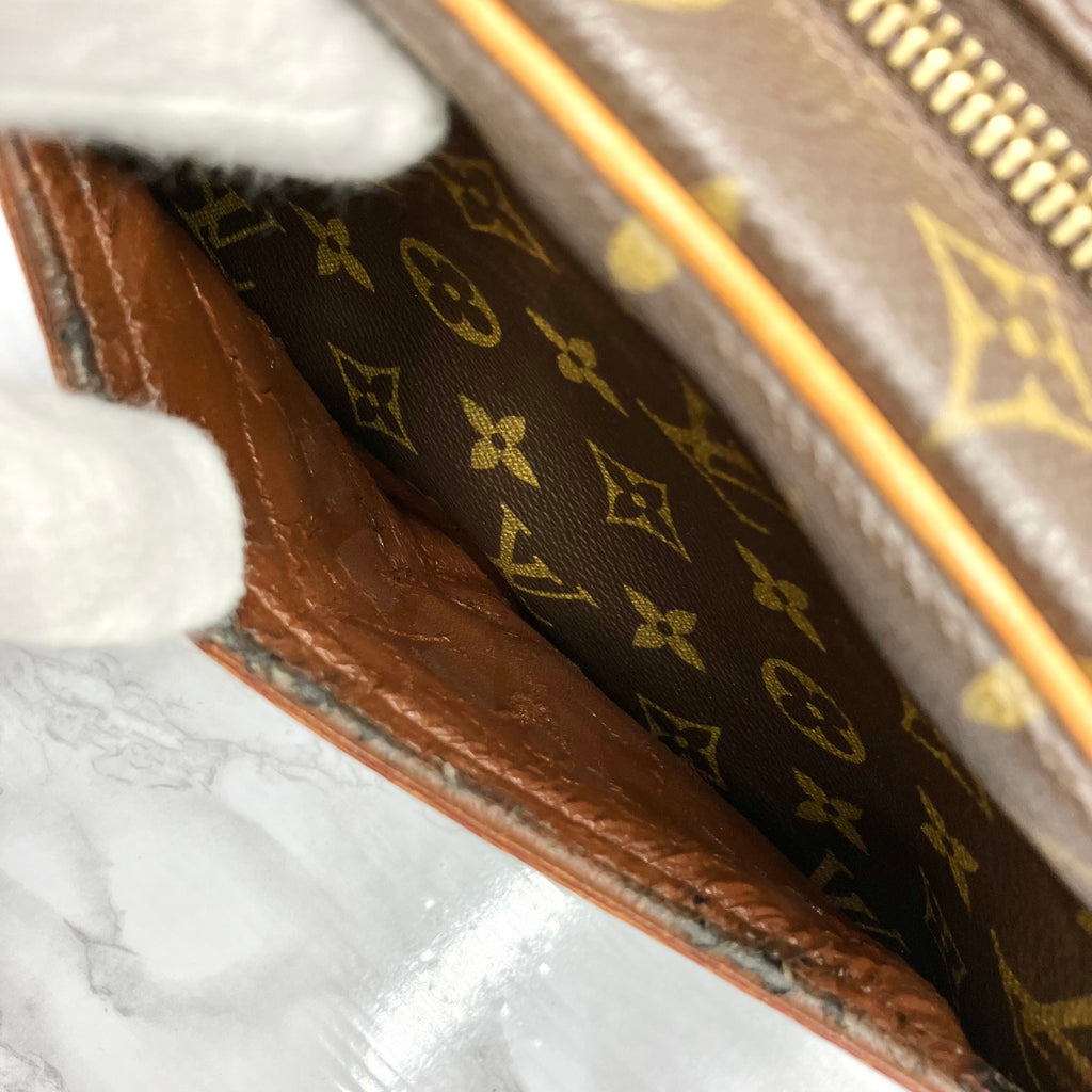 LOUIS VUITTON Monogram blower