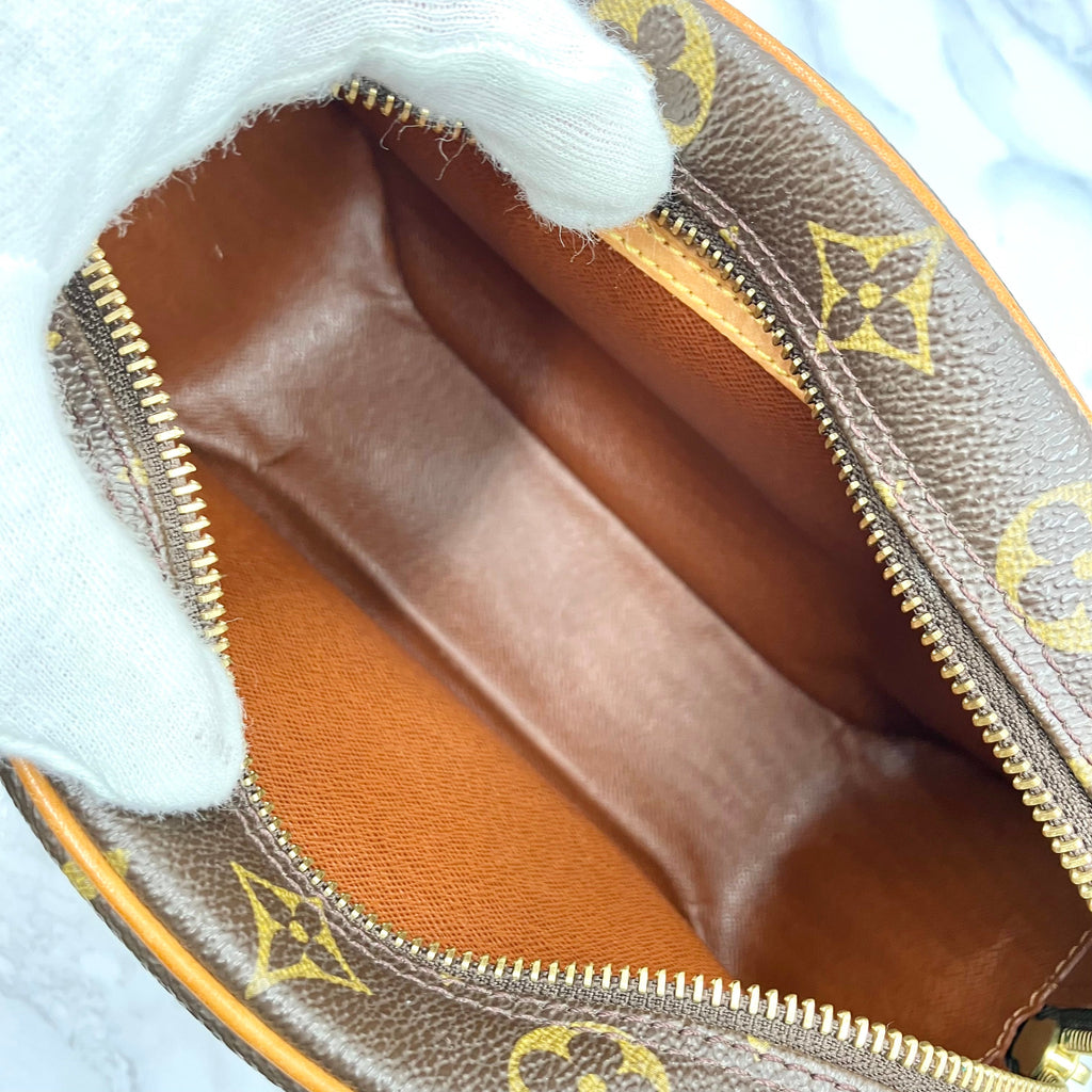LOUIS VUITTON Monogram blower