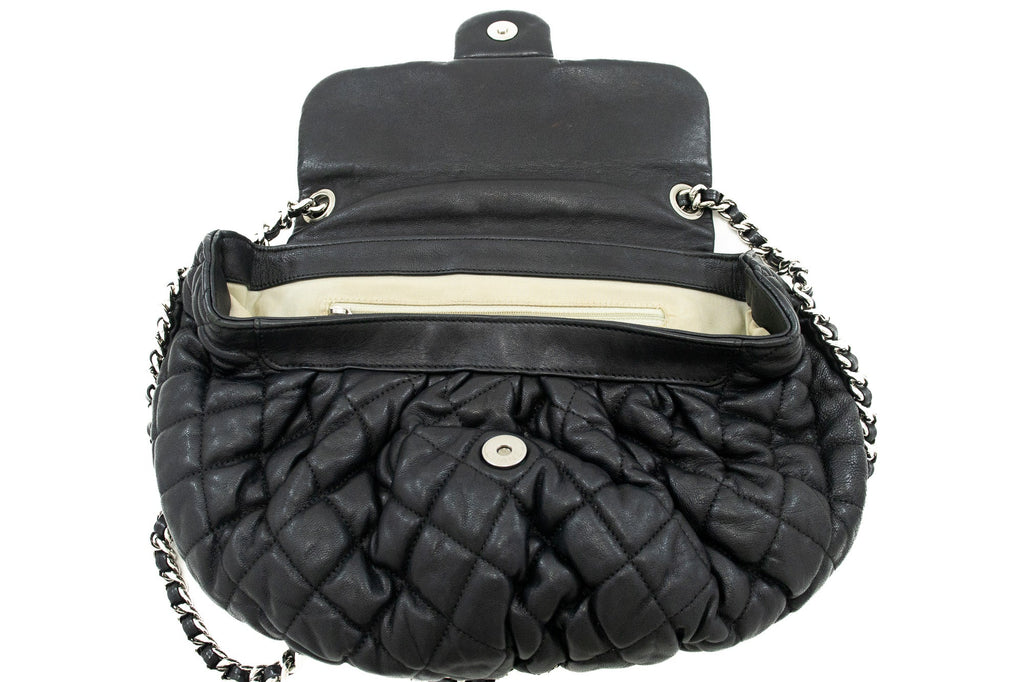CHANEL Chain Around Shoulder Bag Crossbody Black Calfskin Leather j91