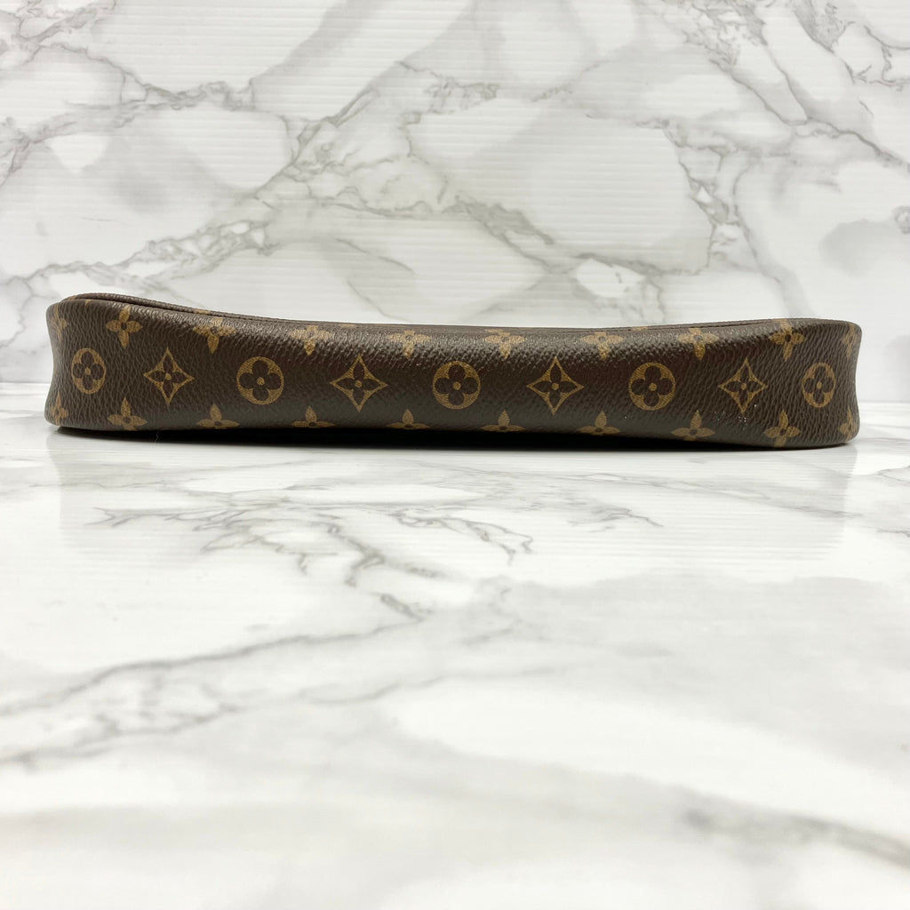 LOUIS VUITTON Monogram Mürti Pochette