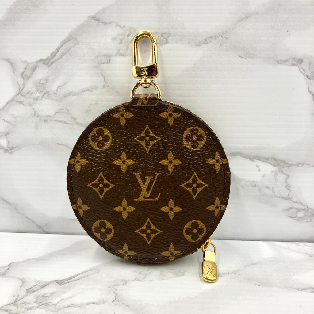 LOUIS VUITTON Monogram Mürti Pochette