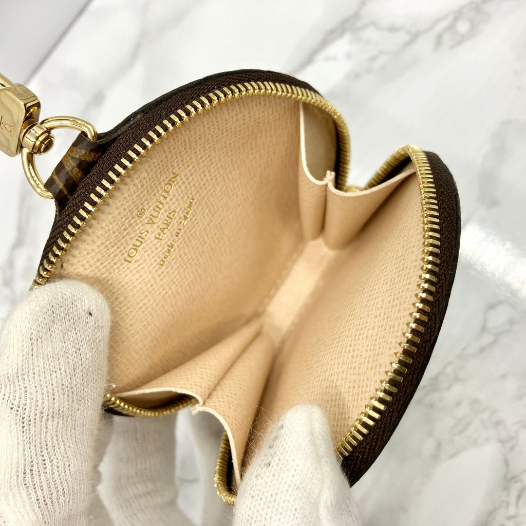 LOUIS VUITTON Monogram Mürti Pochette