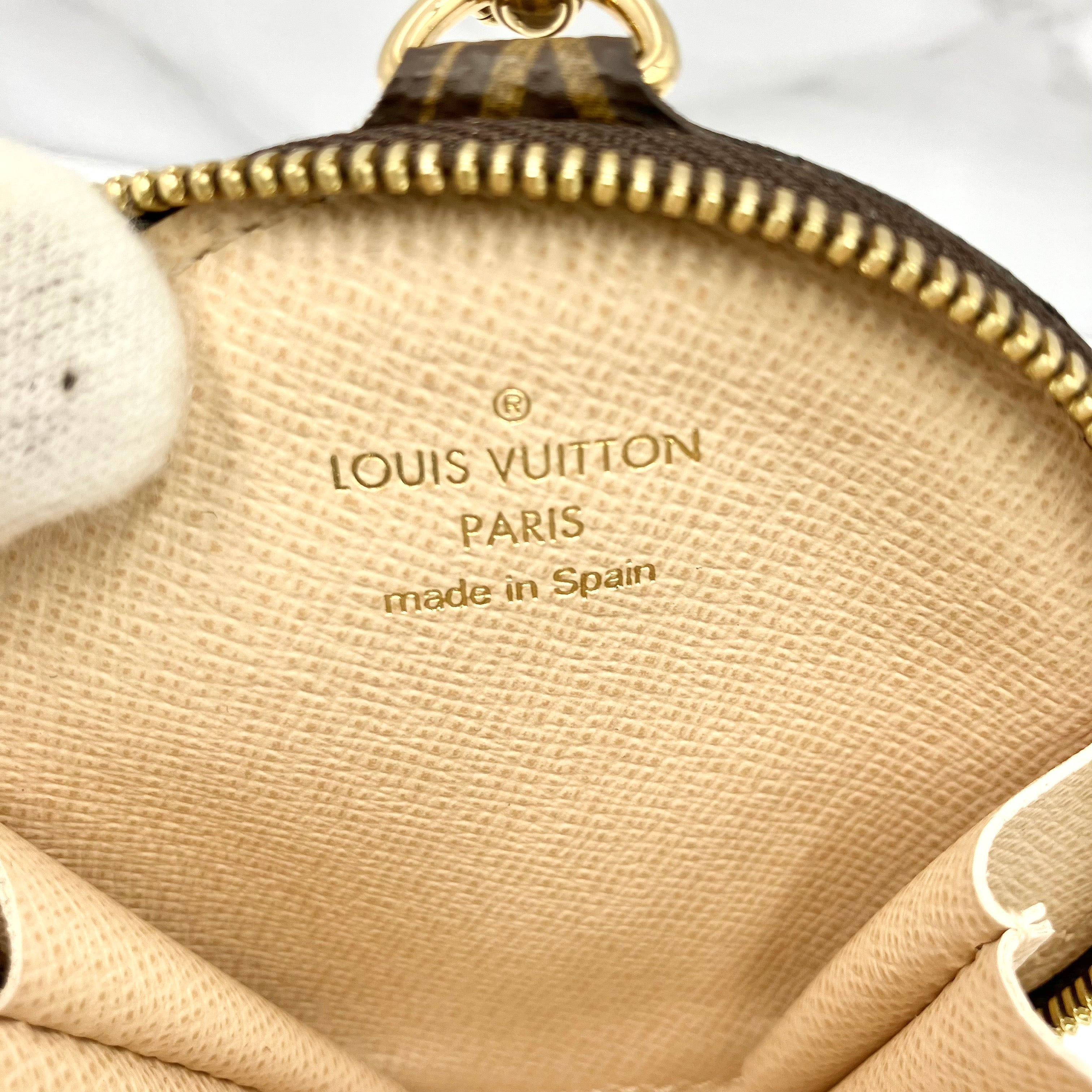 LOUIS VUITTON Monogram Mürti Pochette