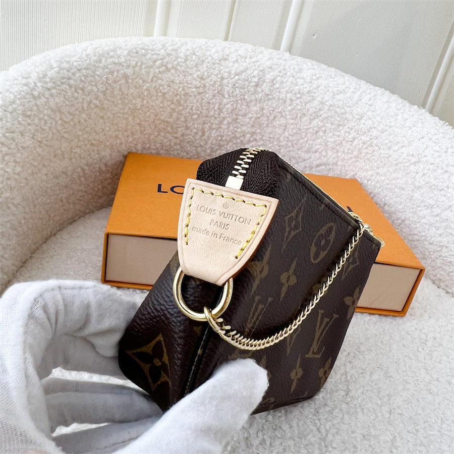 LV Mini Pochette Accessoires in Monogram Canvas GHW
