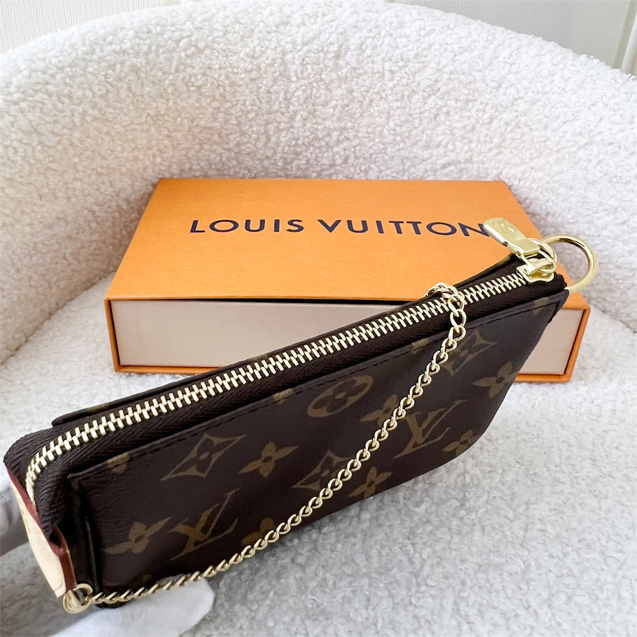 LV Mini Pochette Accessoires in Monogram Canvas GHW
