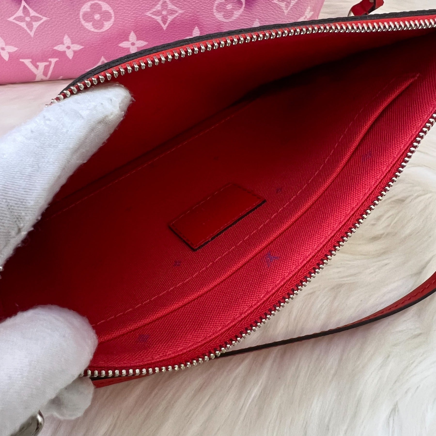 LV Neverfull MM with Detachable Pouch in Red / Pink Escale Monogram Canvas SHW