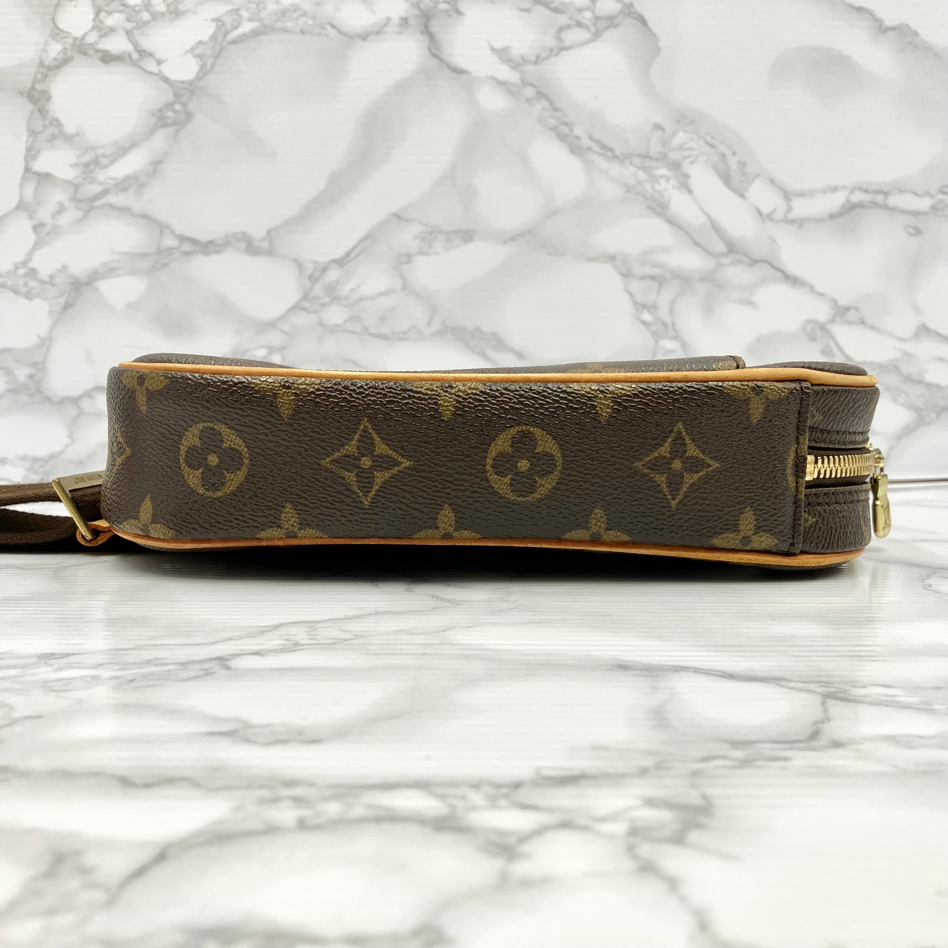 LOUIS VUITTON Monogram Pochette Gange