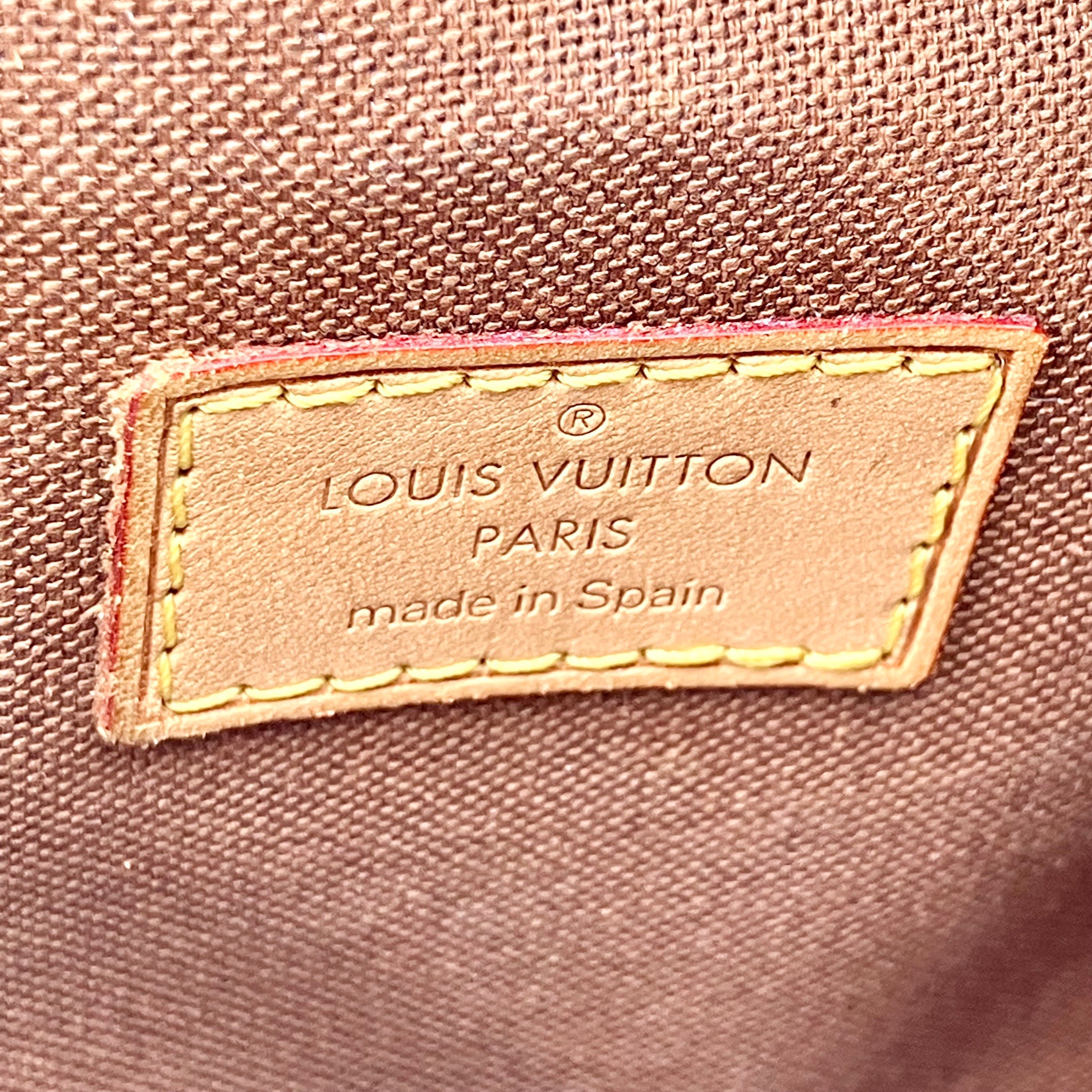 LOUIS VUITTON Monogram Pochette Gange