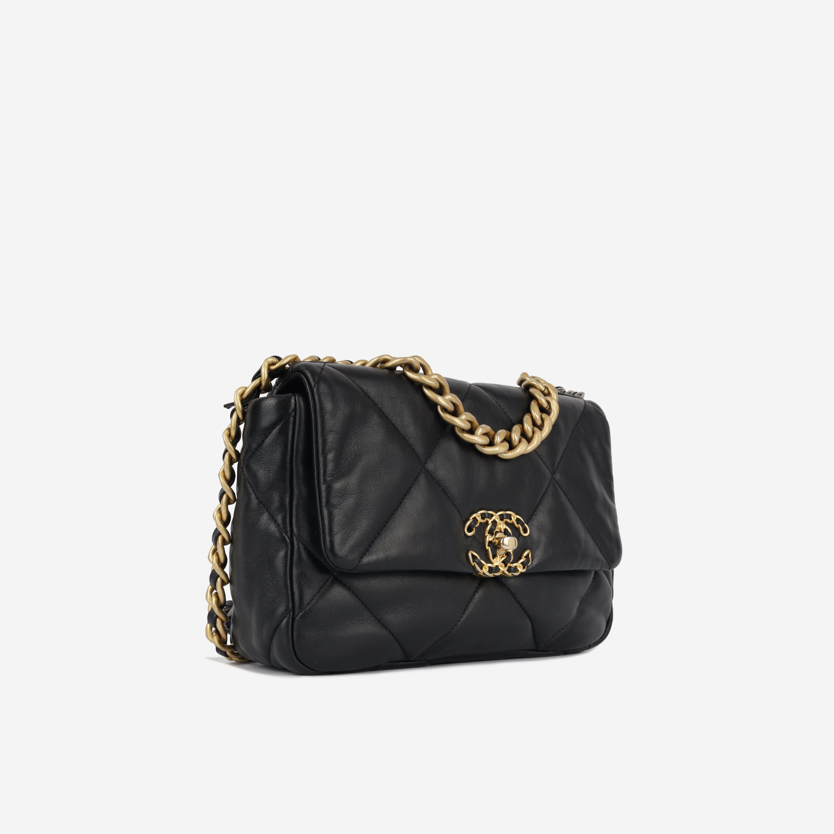 Chanel Chanel 19 - Small