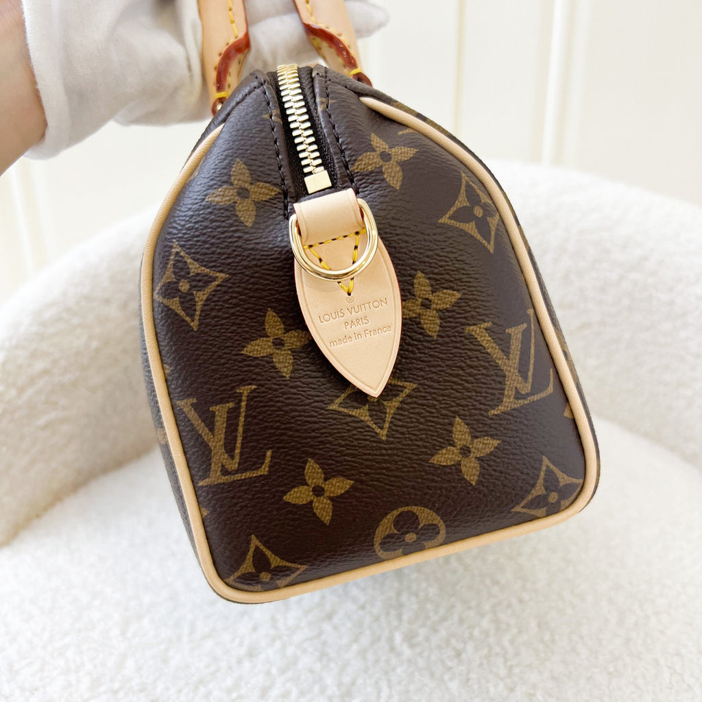 LV Speedy Bandouliere 20 in Monogram Canvas and Black Patterned Strap