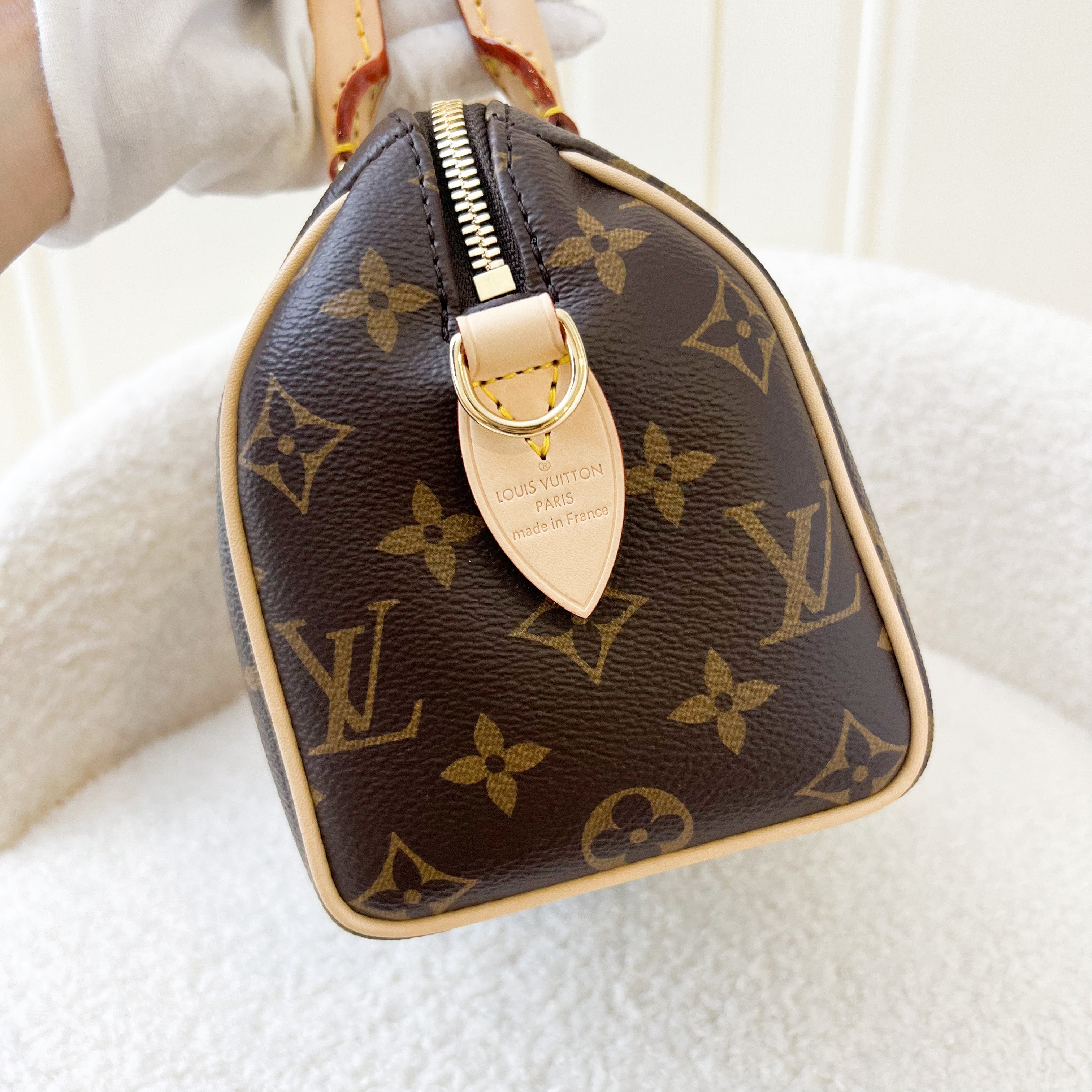 LV Speedy Bandouliere 20 in Monogram Canvas and Black Patterned Strap