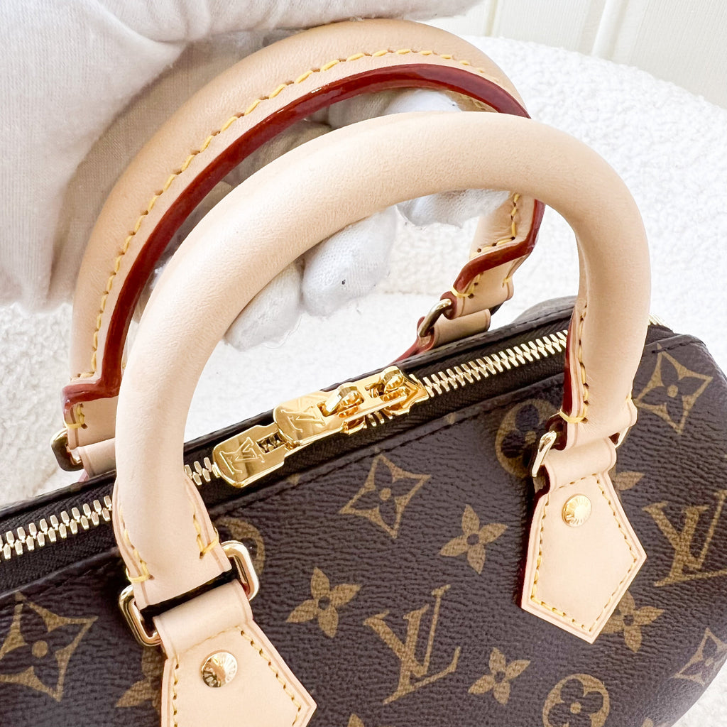 LV Speedy Bandouliere 20 in Monogram Canvas and Black Patterned Strap