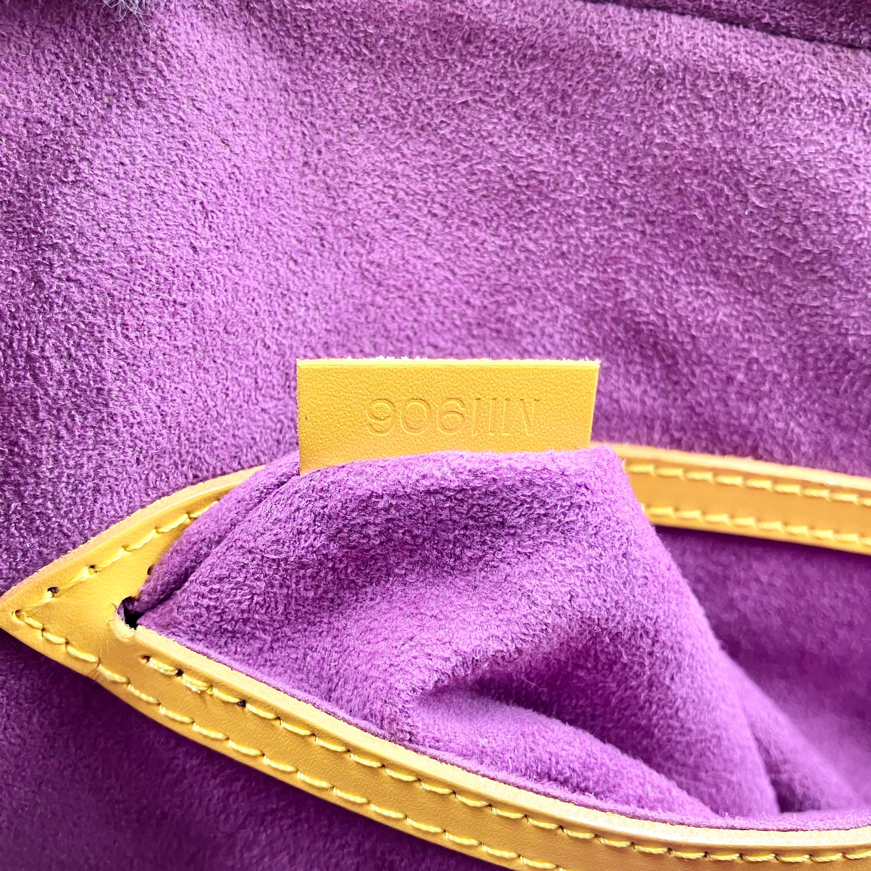 LOUIS VUITTON EPI Alma PM Strap