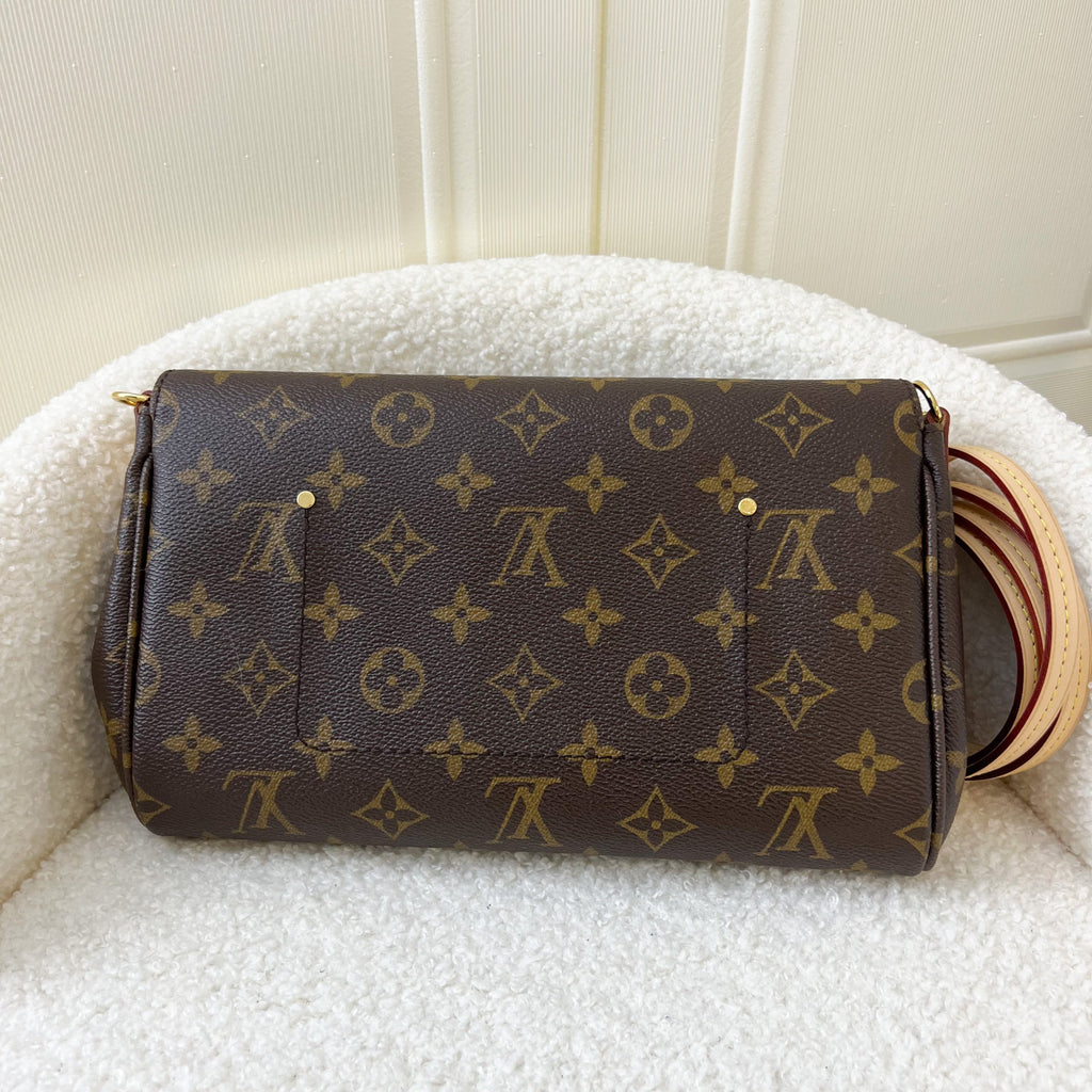 LV Favorite Pochette MM in Monogram Canvas GHW