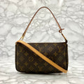LUOIS VUITTON Monogram Pochette Axessoire