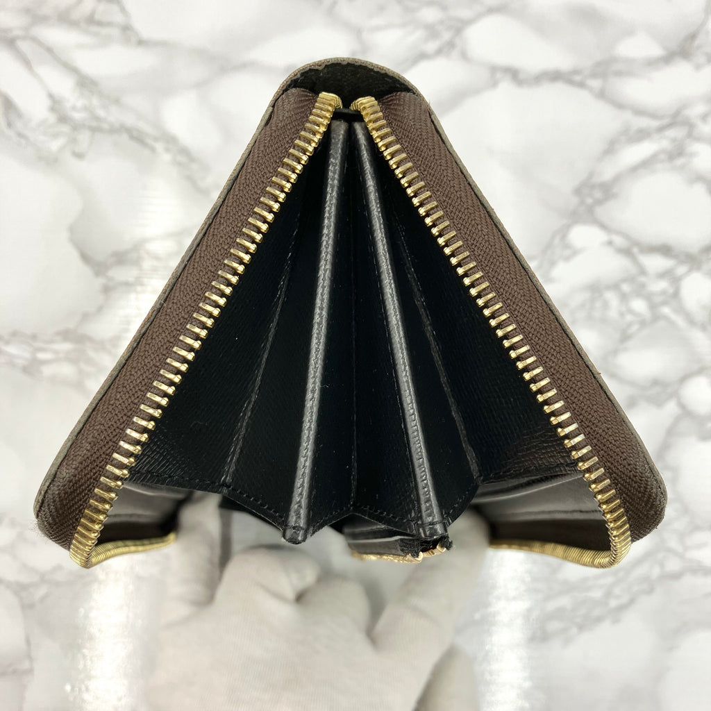LOUIS VUITTON Monogram Giant Reverse RFID