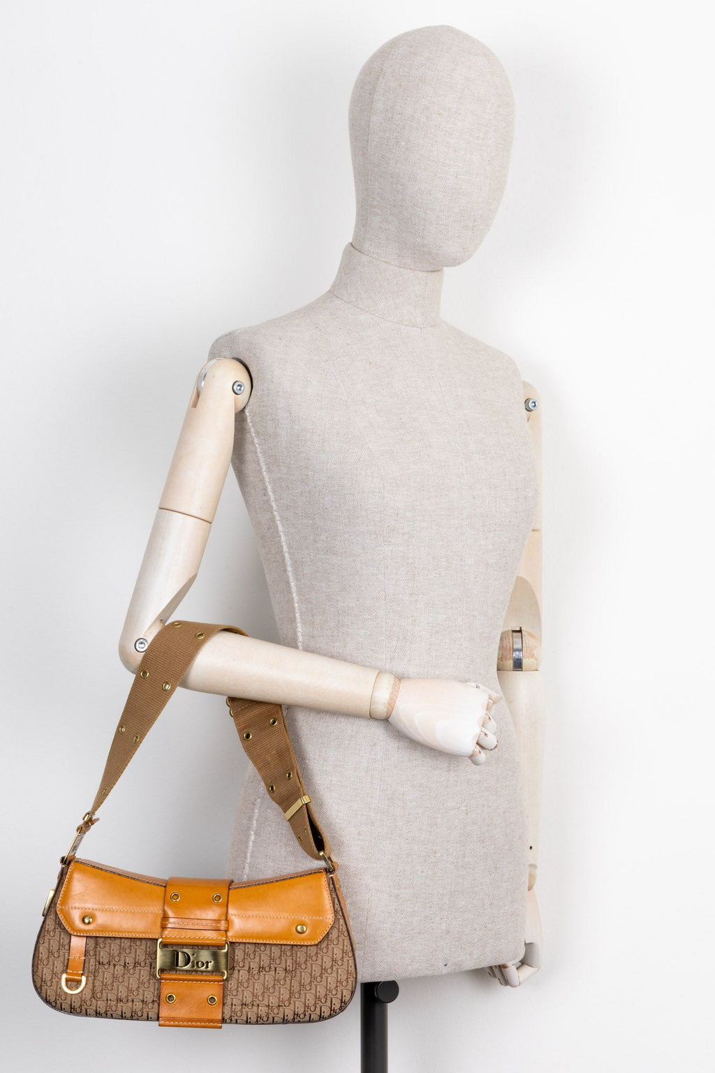 CHRISTIAN DIOR Vintage Street Chic Columbus Bag Brown