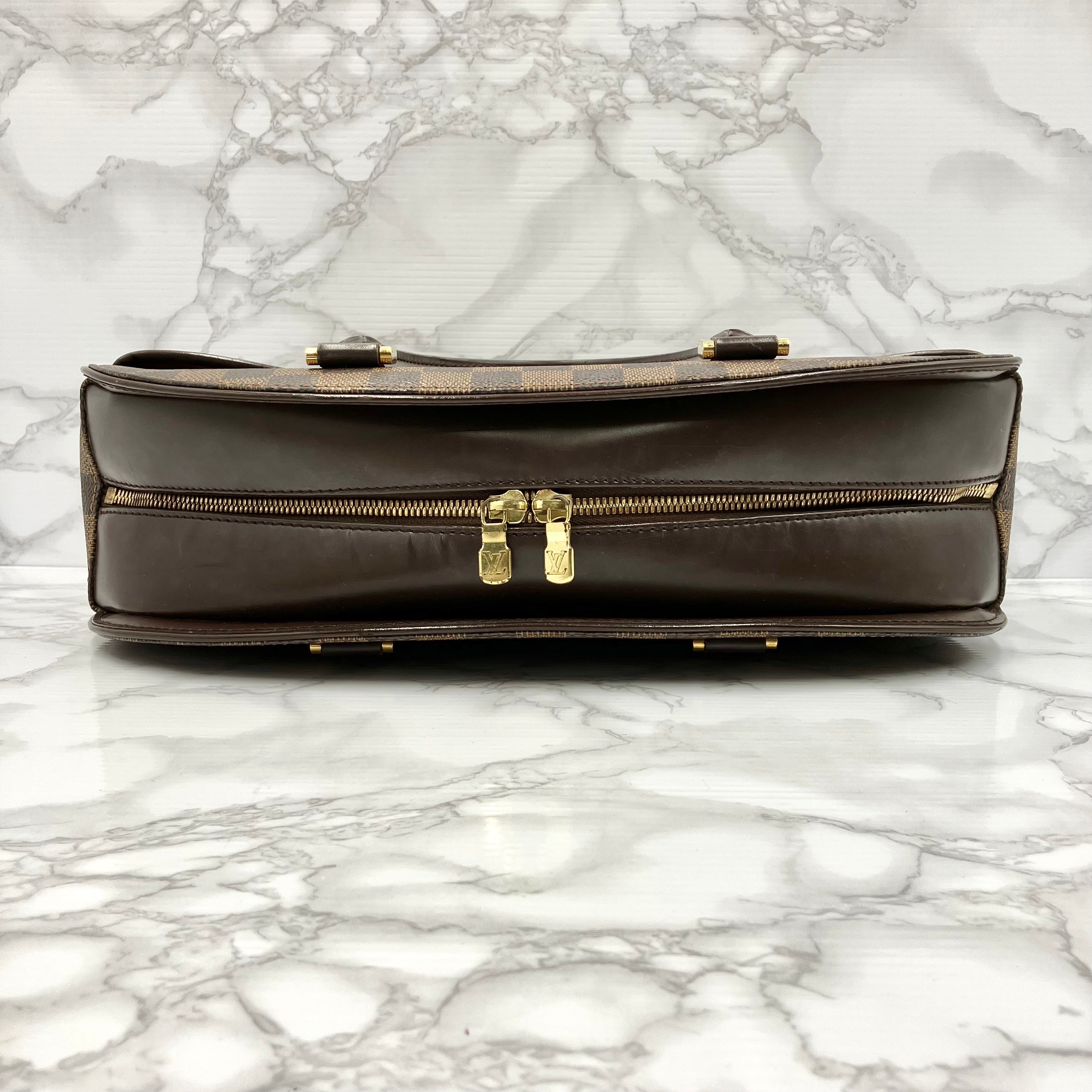 LOUIS VUITTON Damier Sarria Orizontal